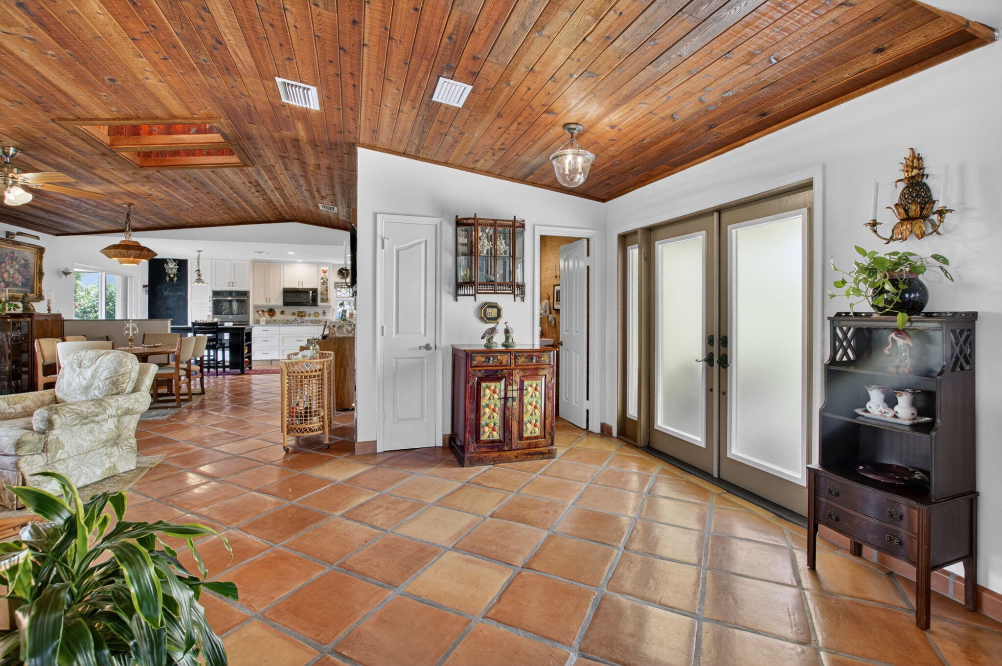 CRANBROOK LAKE ESTATES - Residential