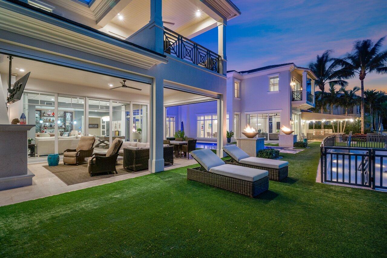 SUN AND SURF CLUB COMMUNITY - Residential