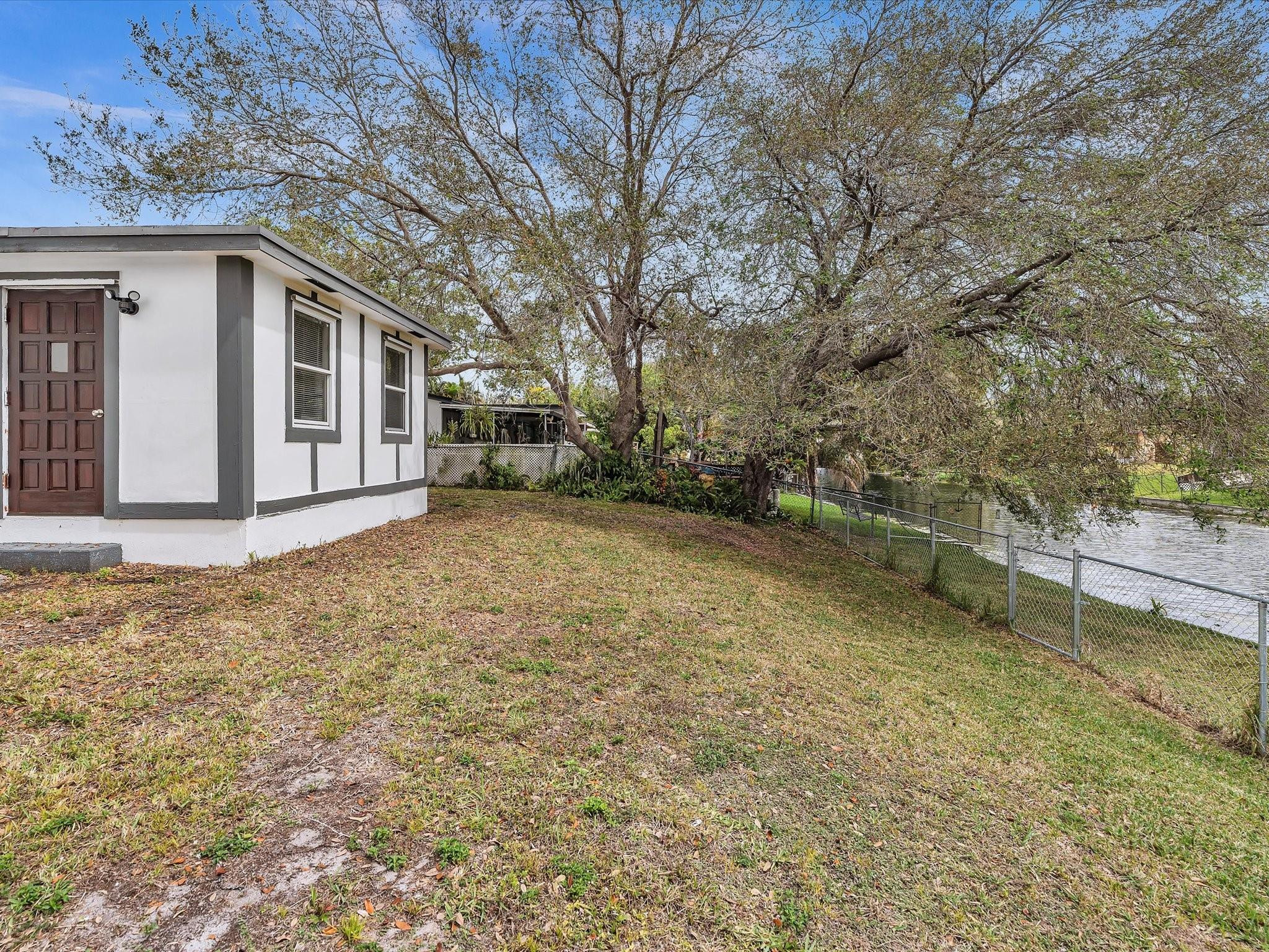 Stirling Lake 48-45 B - Residential