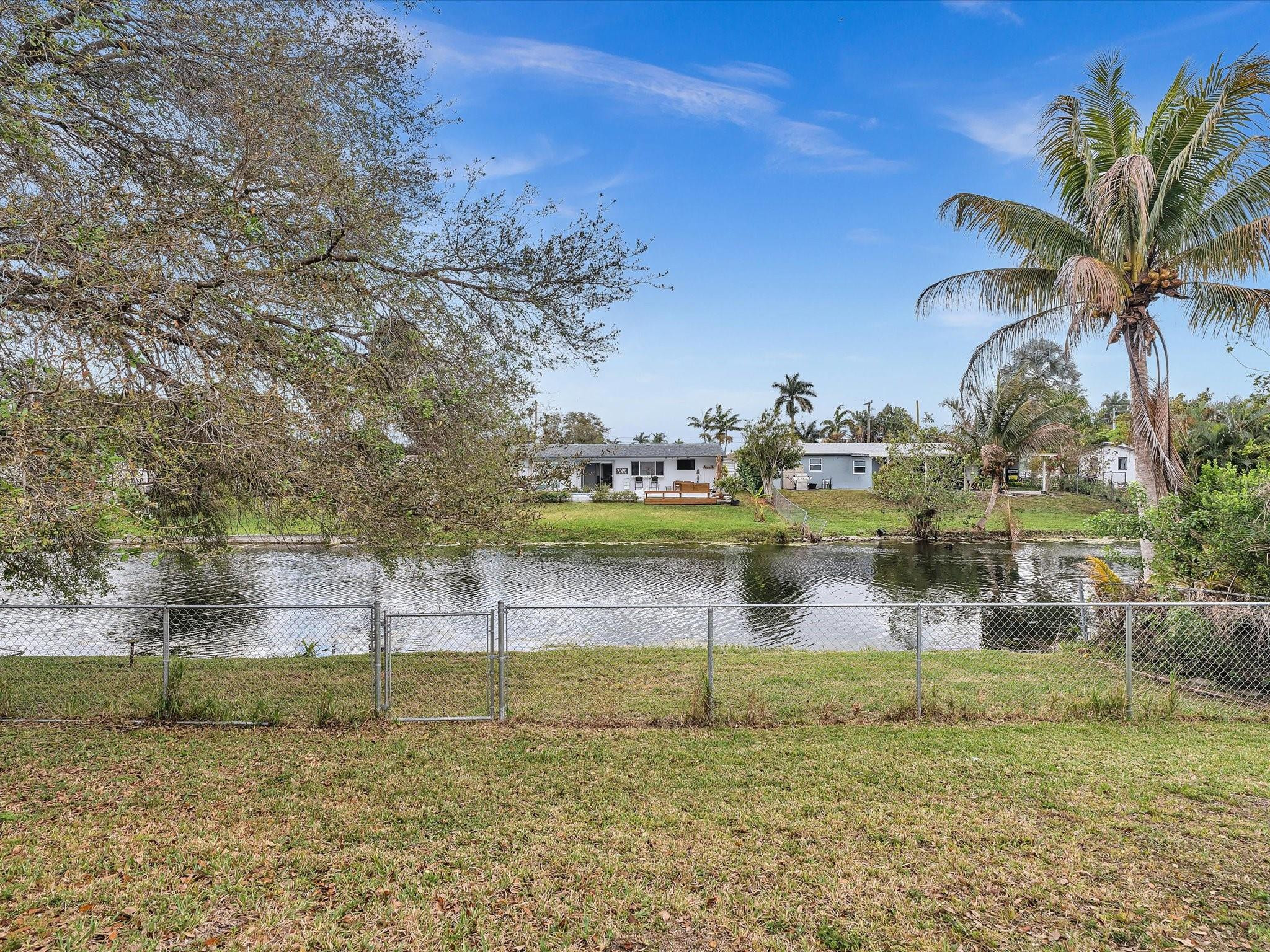 Stirling Lake 48-45 B - Residential