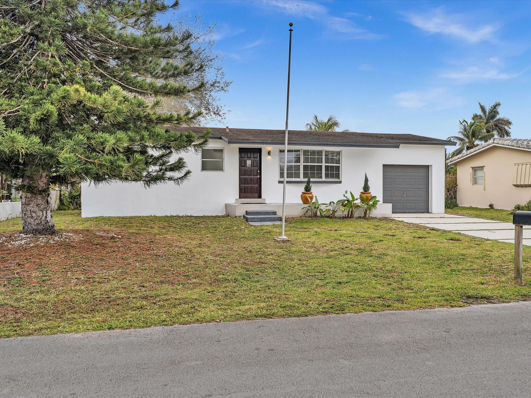 Stirling Lake 48-45 B - Residential