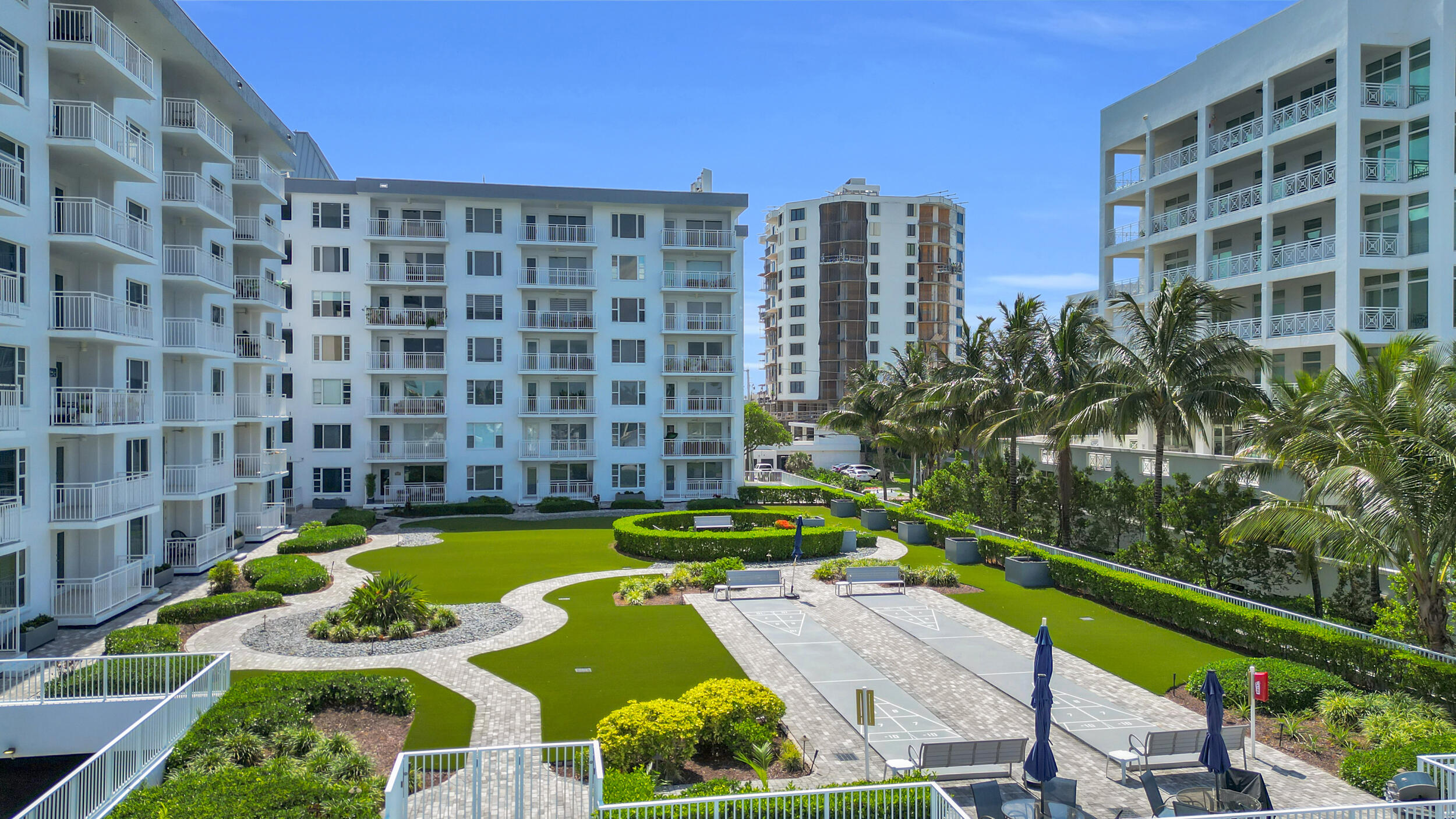 MONTEREY HOUSE CONDO - Residential