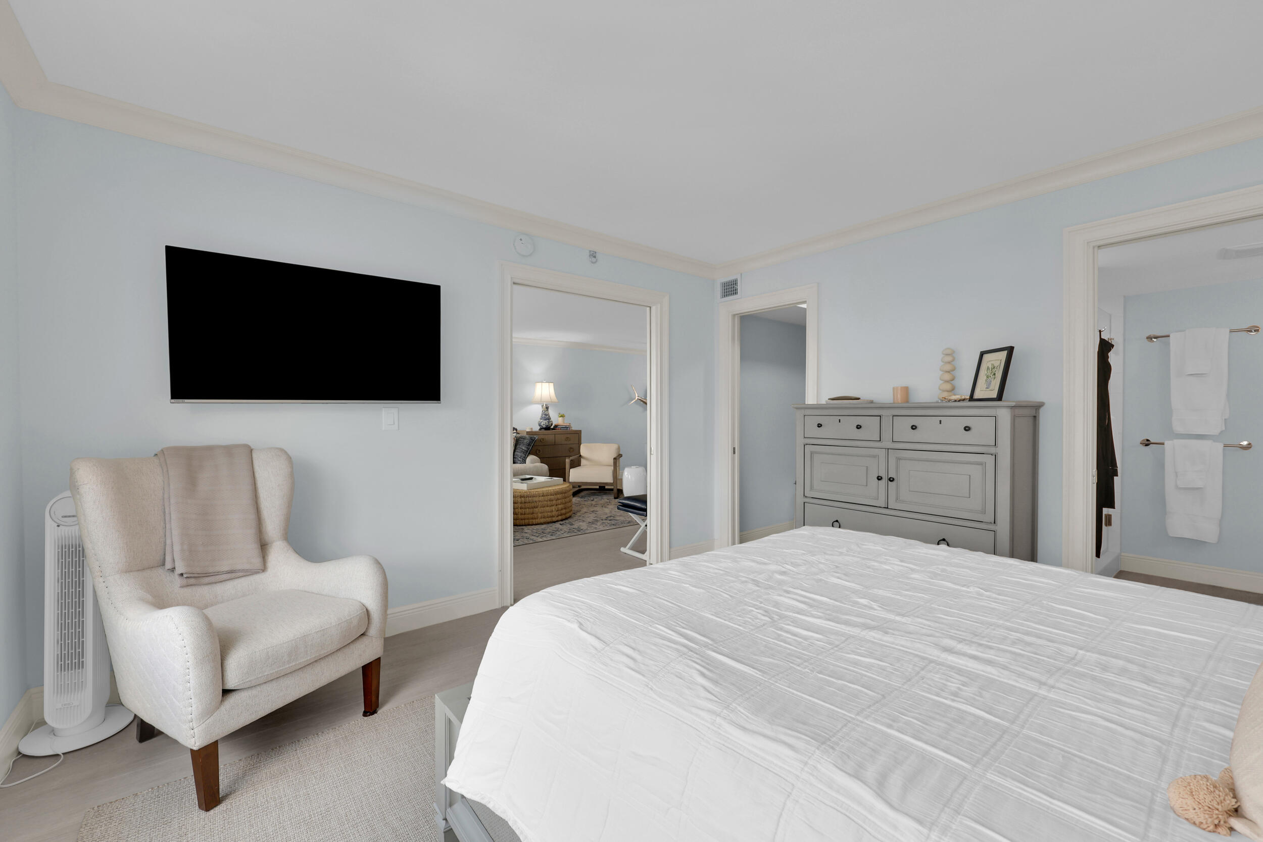 MONTEREY HOUSE CONDO - Residential