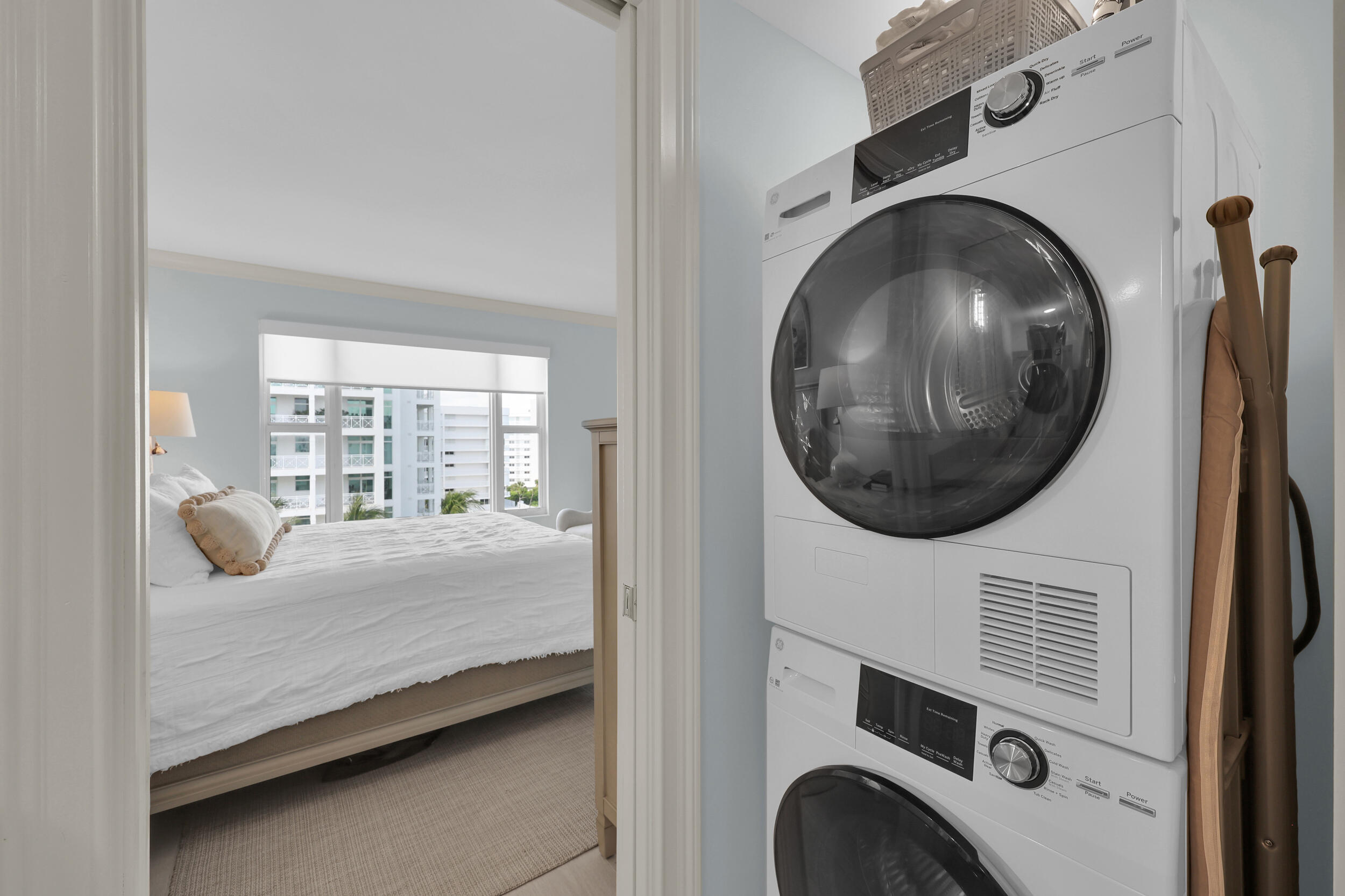 MONTEREY HOUSE CONDO - Residential