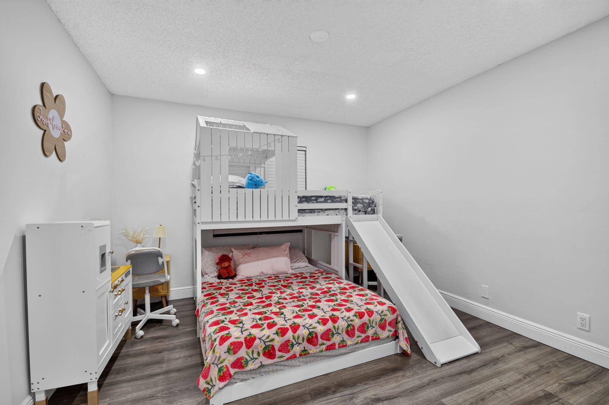 SPRINGDALE HOMES - Residential