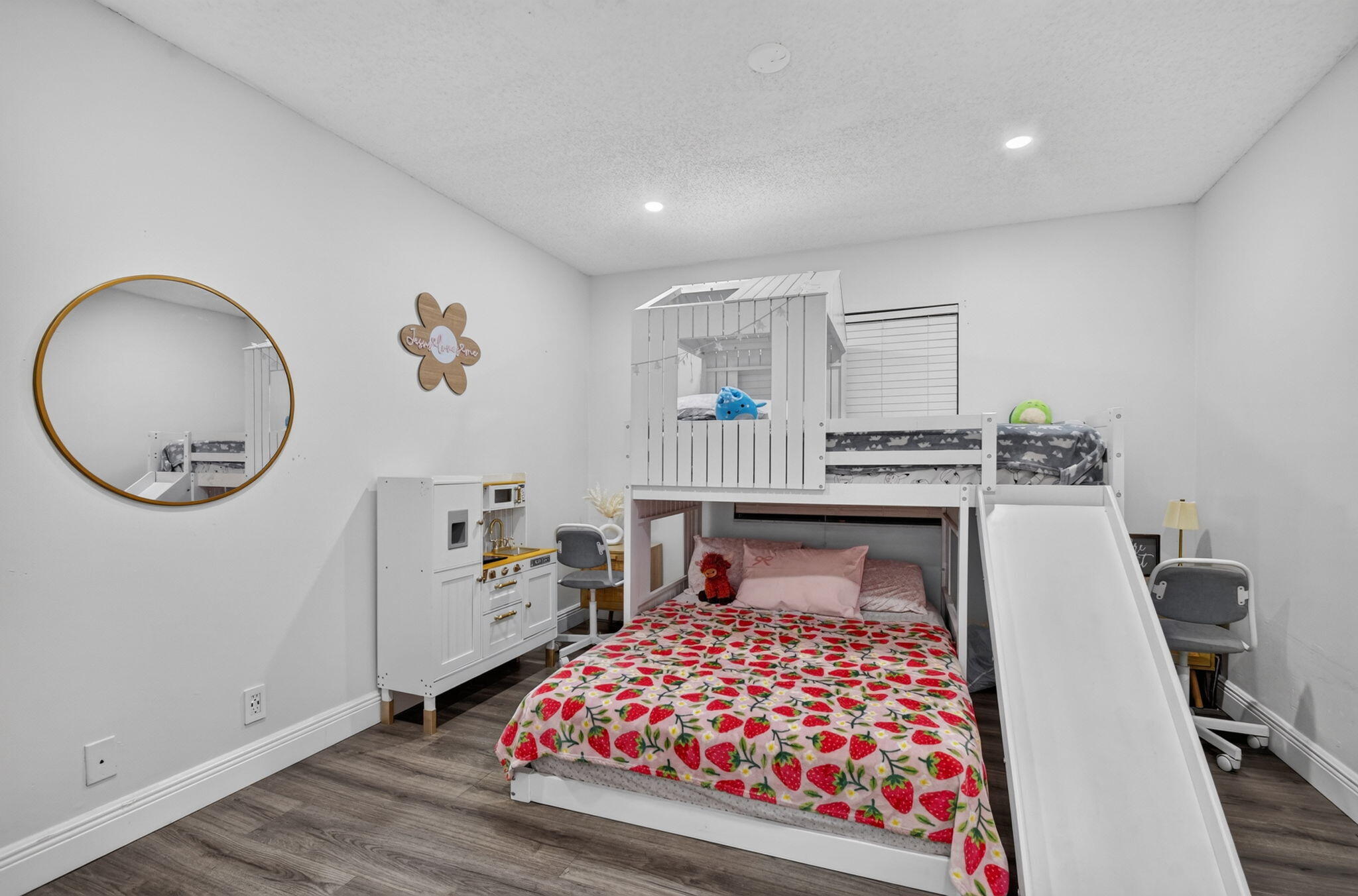SPRINGDALE HOMES - Residential