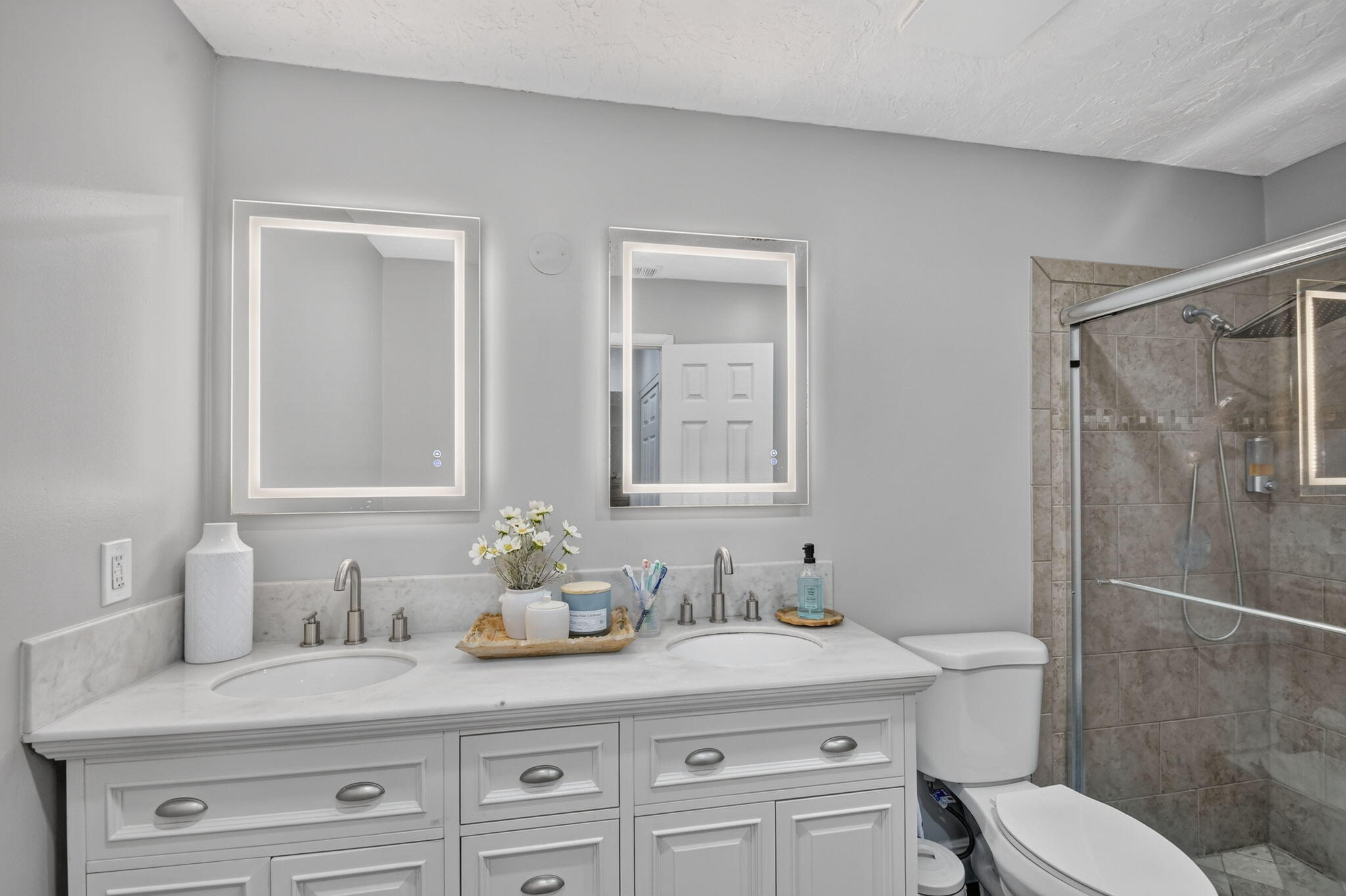 SPRINGDALE HOMES - Residential