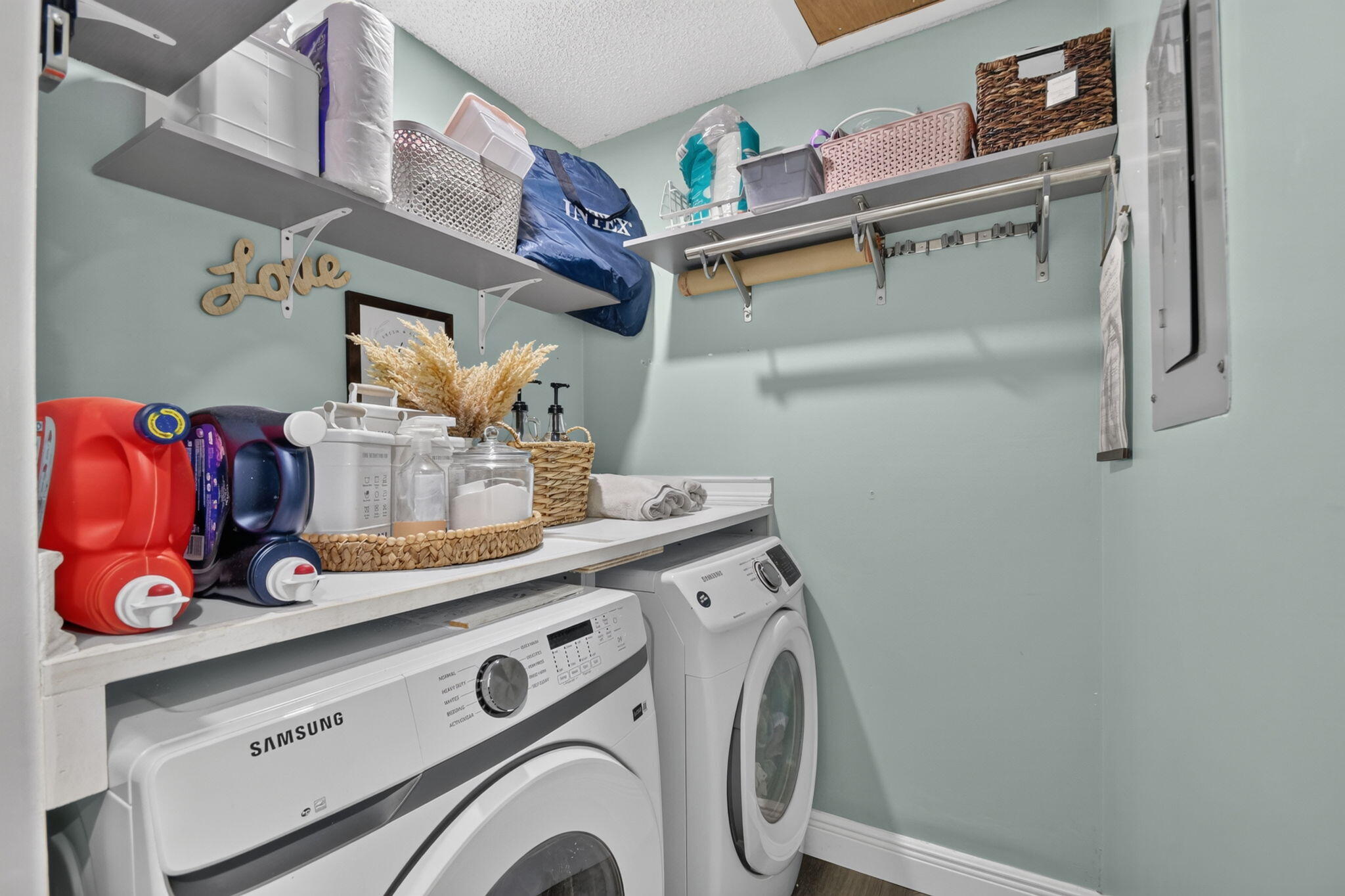 SPRINGDALE HOMES - Residential
