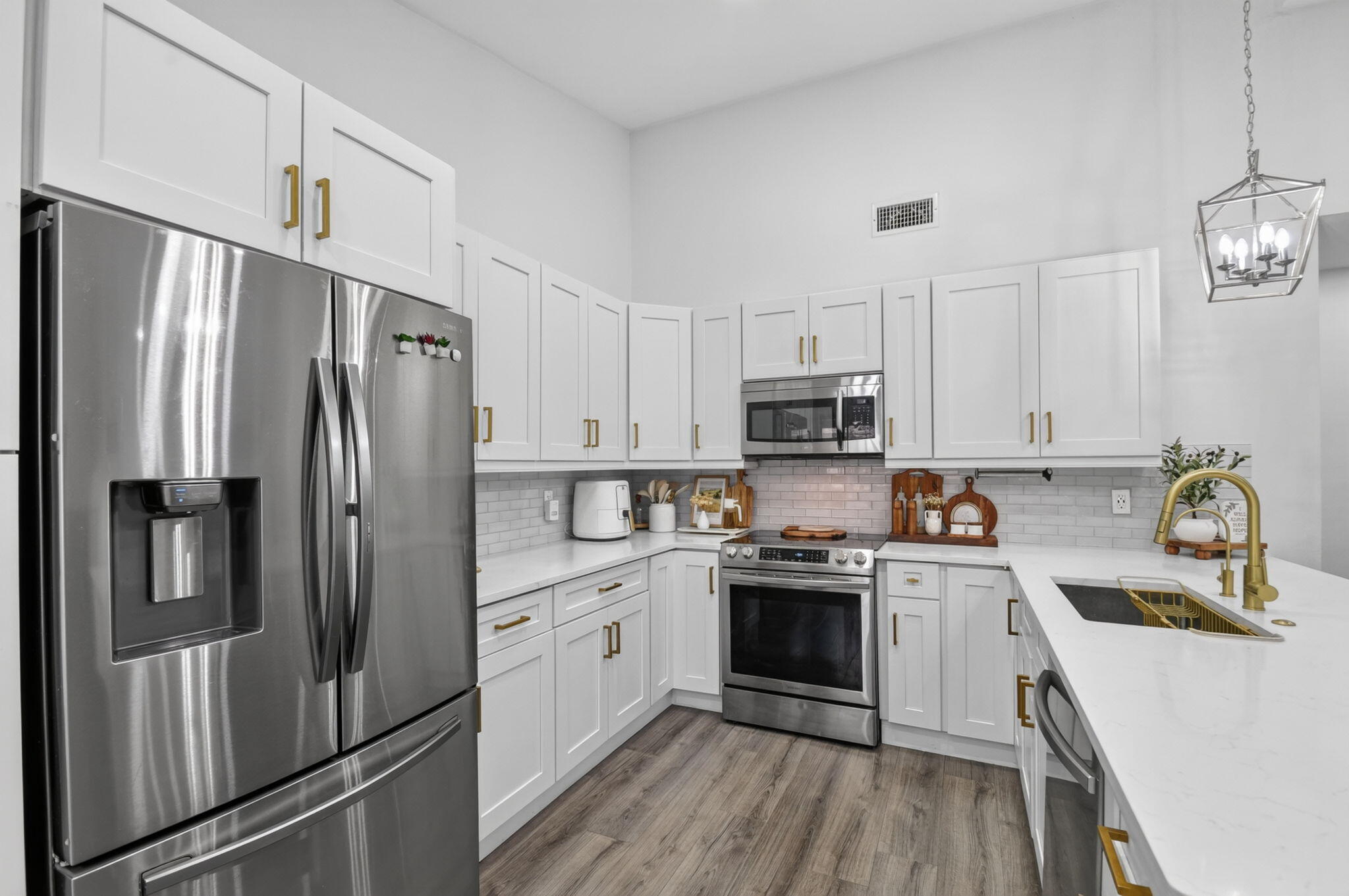 SPRINGDALE HOMES - Residential