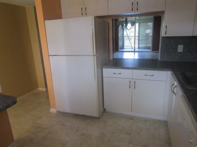 HOLIDAY SPRINGS - Residential