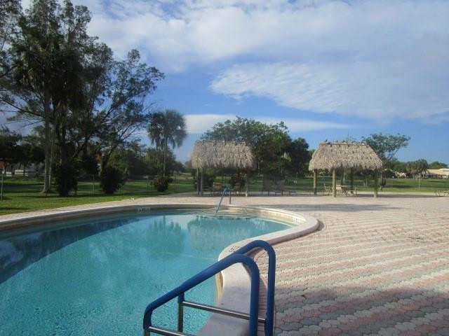 HOLIDAY SPRINGS - Residential
