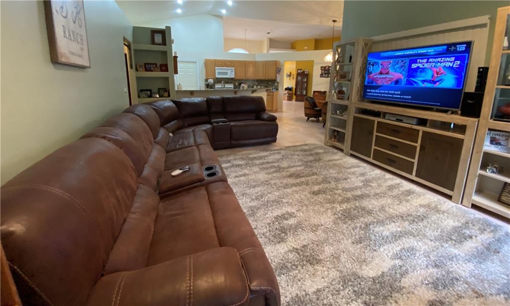 Acreage & Unrec - Residential