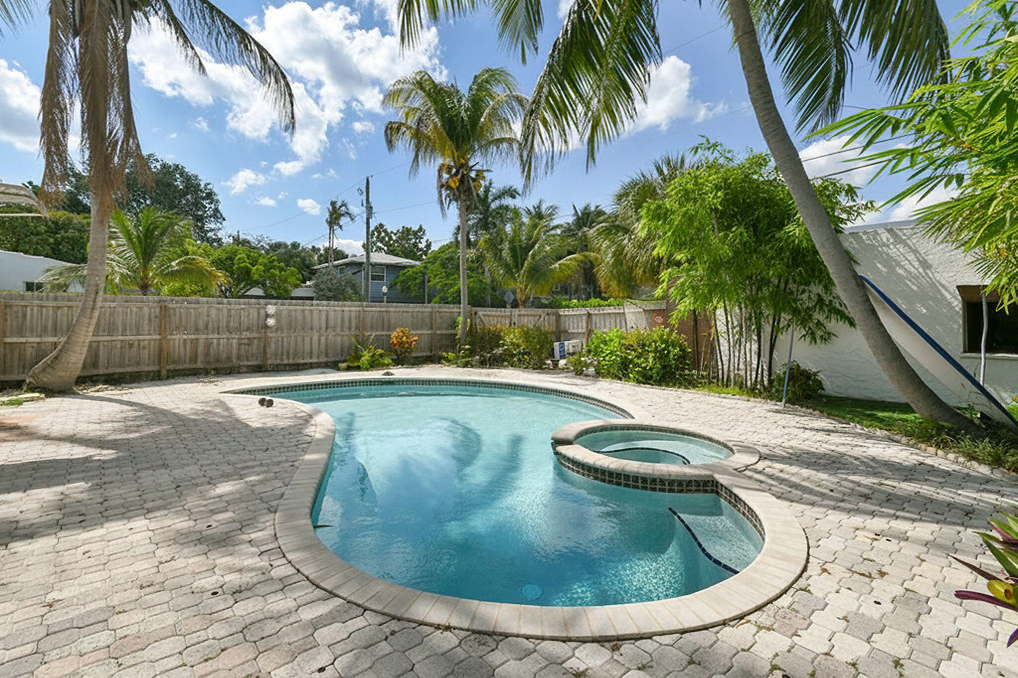 FLAMINGO PARK - Residential