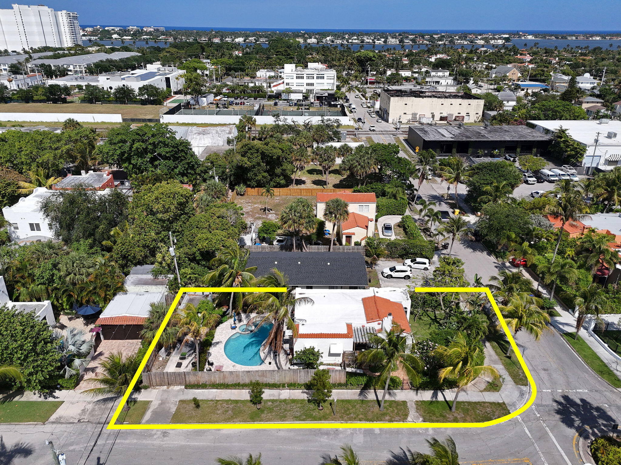 FLAMINGO PARK - Residential