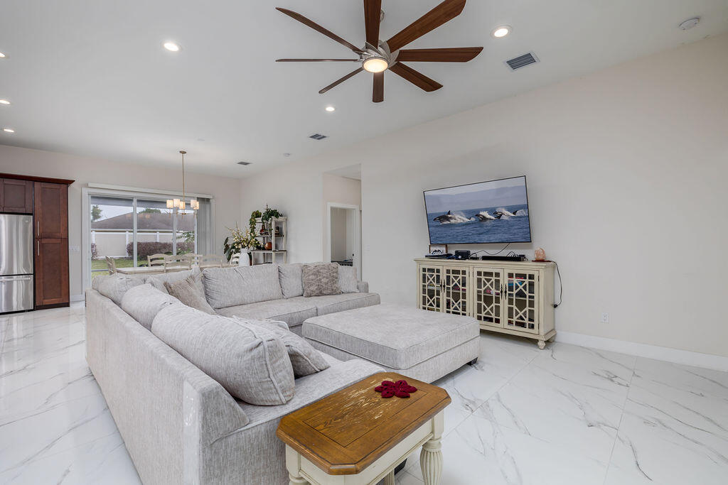 PORT ST LUCIE SECTION 44 - Residential