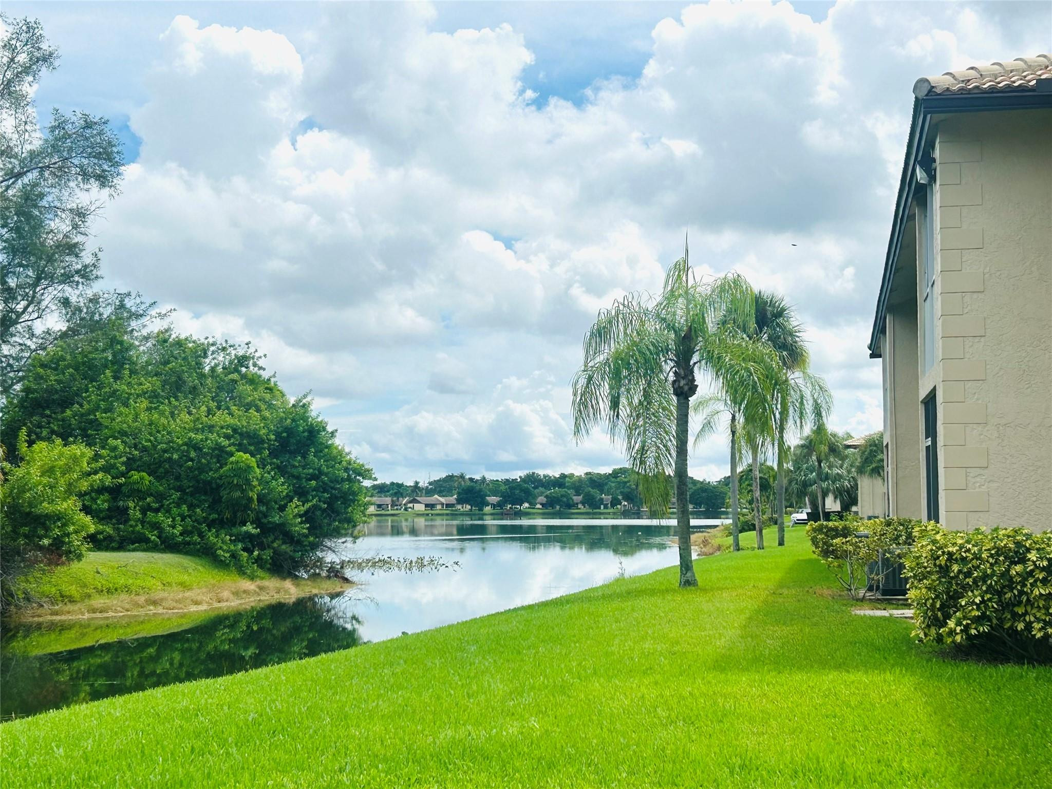 VIEWPOINTE CONDO - Residential