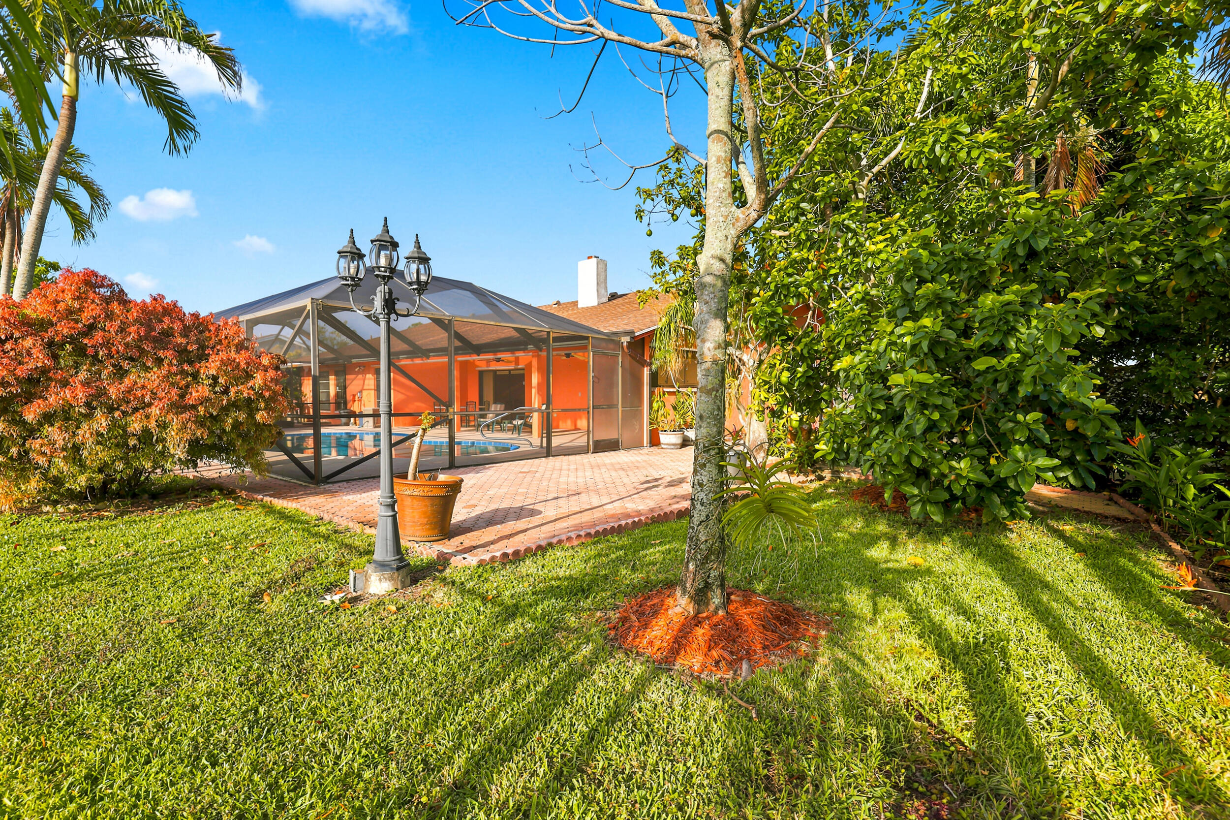 PALM BEACH NATL GOLF AND COUNTRY CLUB ESTATES 3A - Residential