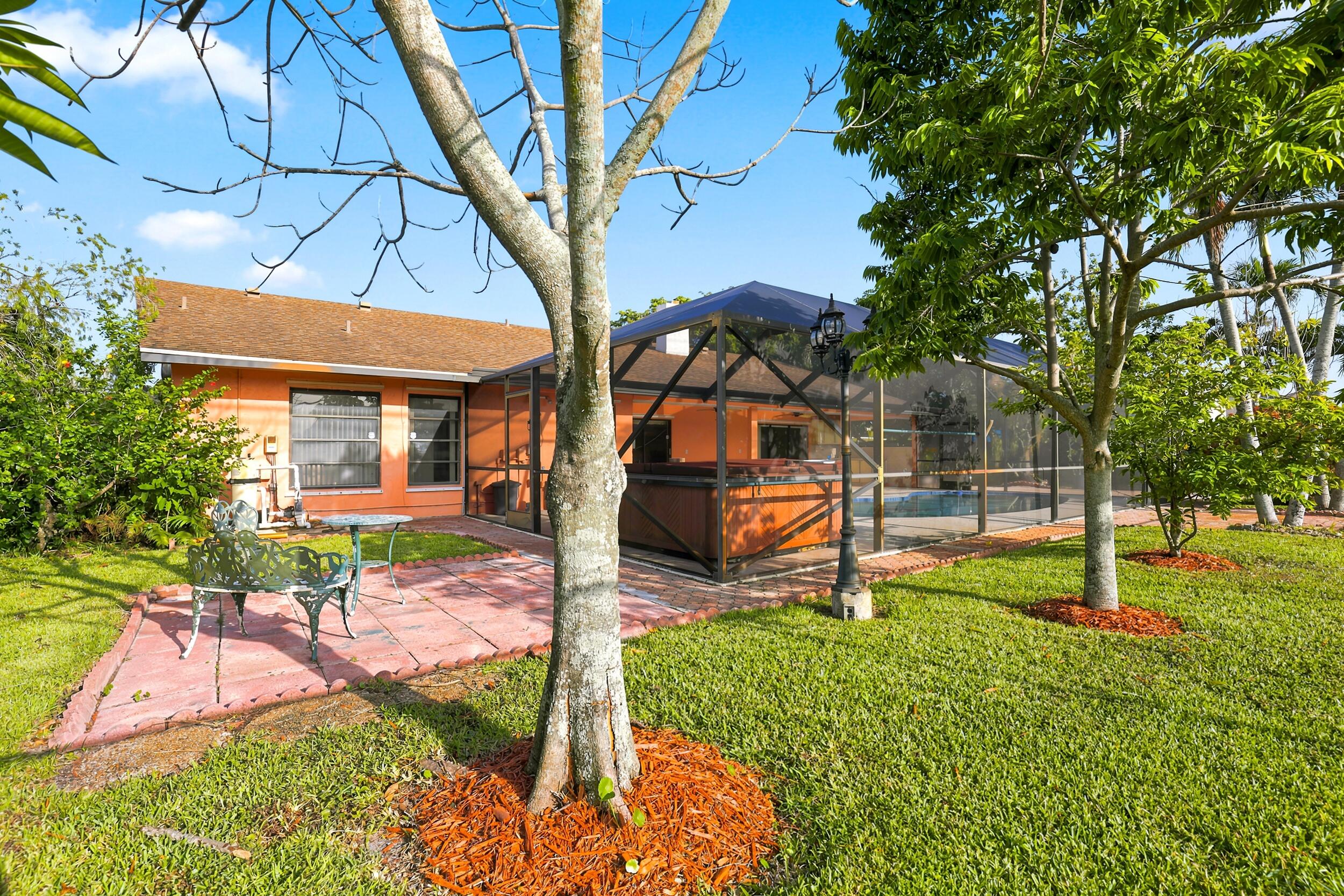 PALM BEACH NATL GOLF AND COUNTRY CLUB ESTATES 3A - Residential
