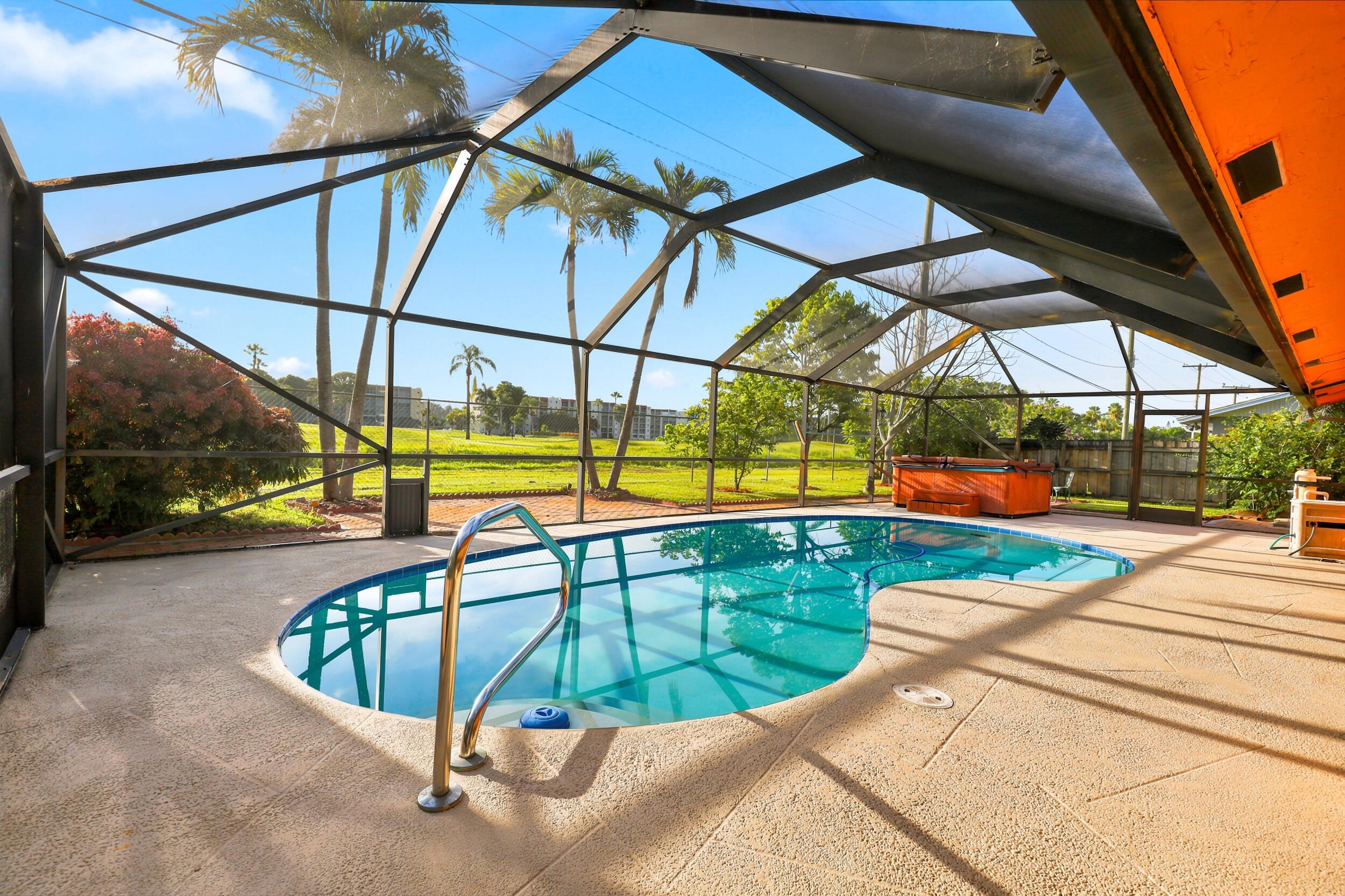PALM BEACH NATL GOLF AND COUNTRY CLUB ESTATES 3A - Residential