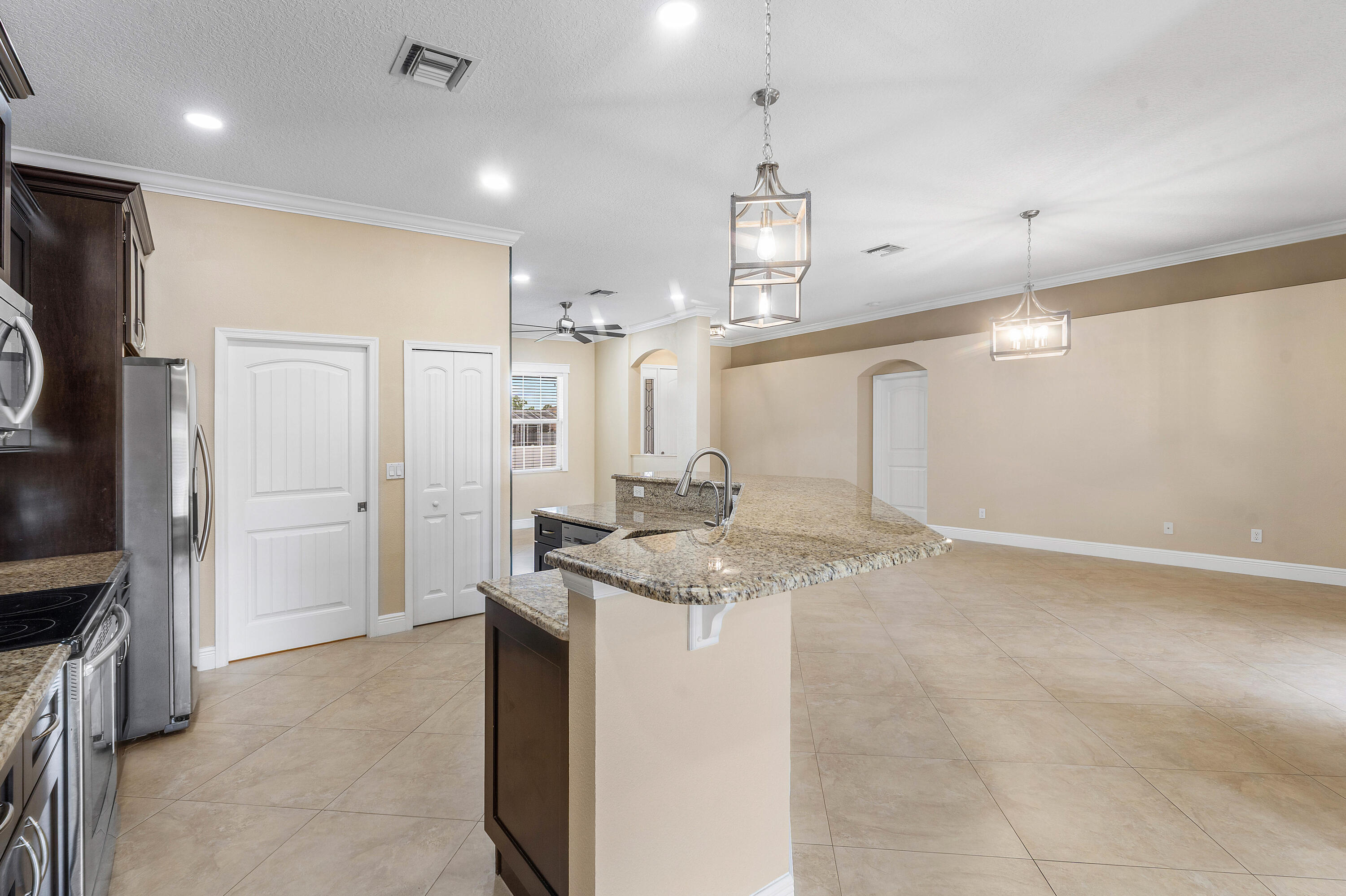 PORT ST LUCIE SECTION 37 - Residential