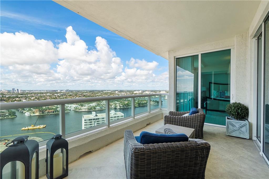 LAS OLAS BEACH CLUB - Residential