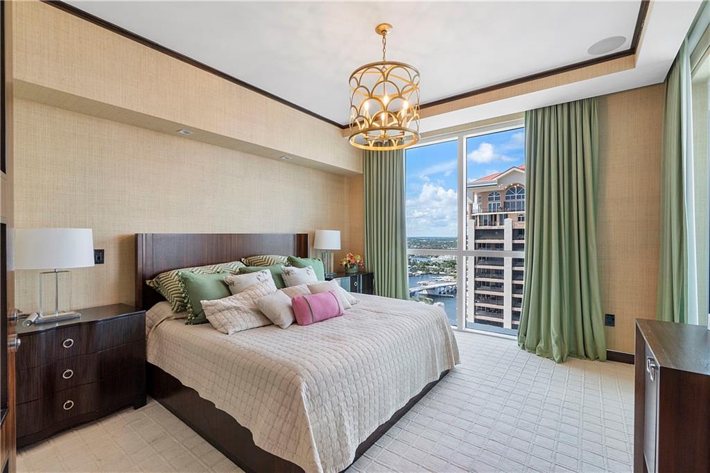 LAS OLAS BEACH CLUB - Residential