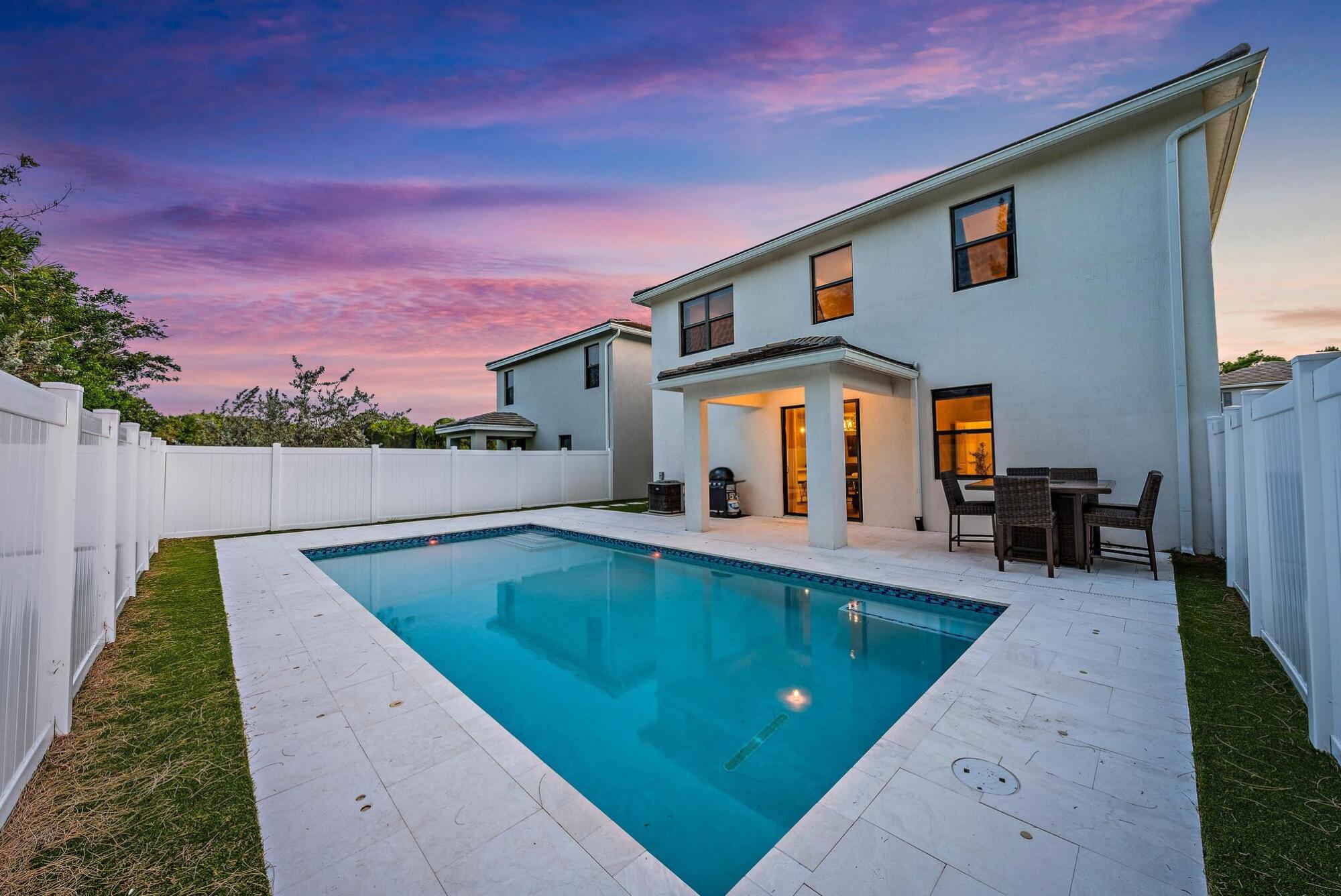 RESERVE AT JUPITER - Residential