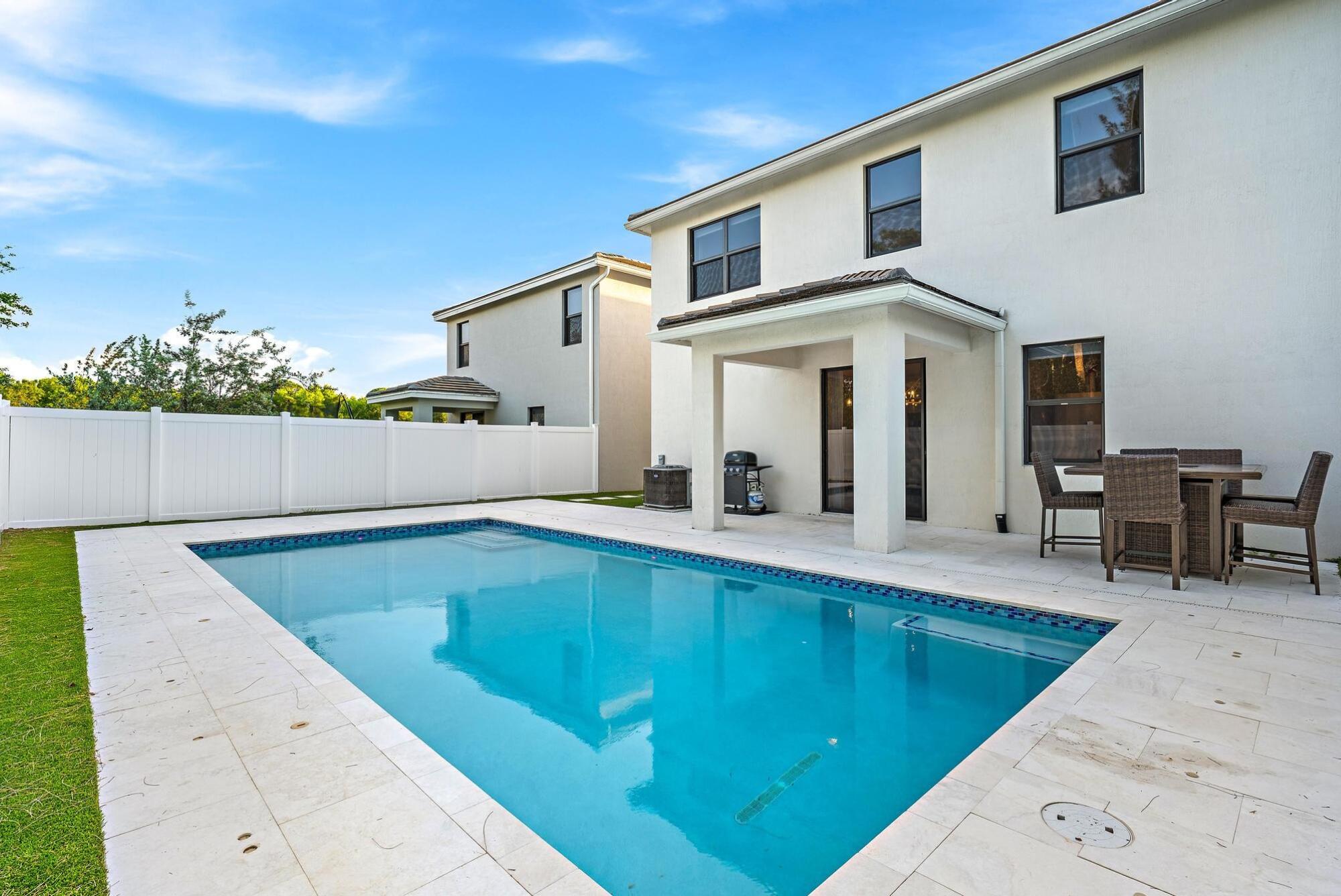 RESERVE AT JUPITER - Residential