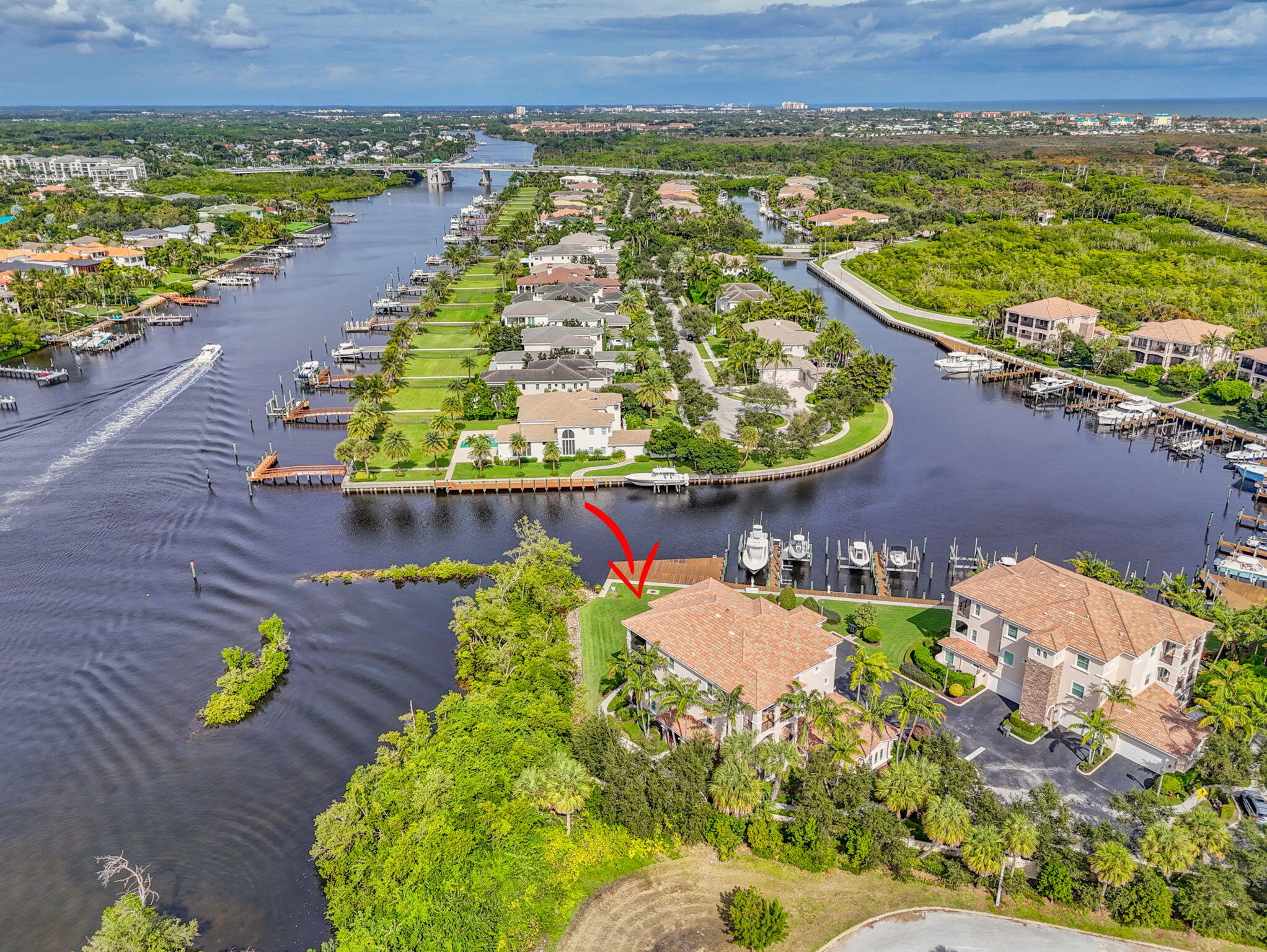 CARRIAGE HOMES AT FRENCHMANS HARBOR CONDO - Residential