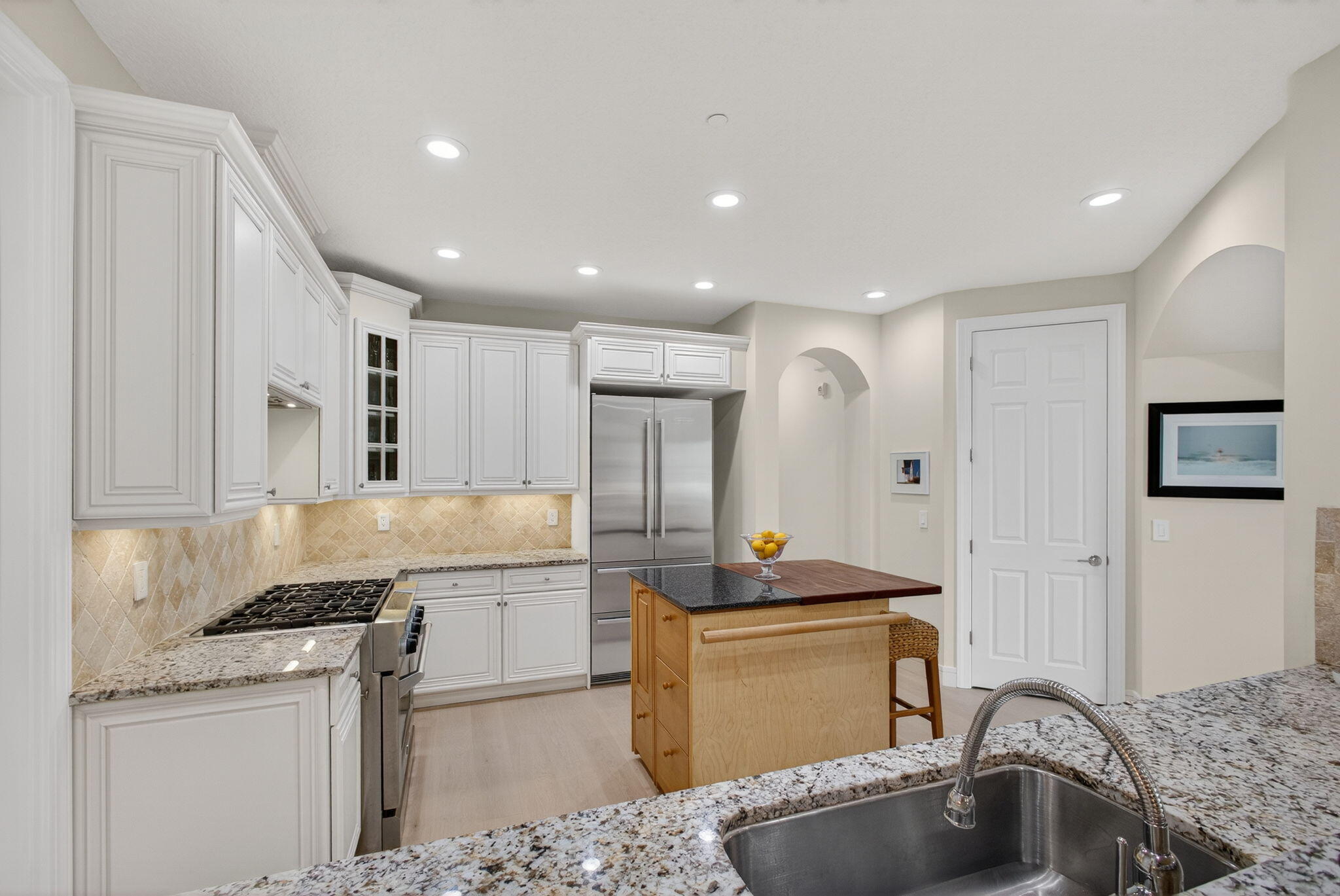 CARRIAGE HOMES AT FRENCHMANS HARBOR CONDO - Residential