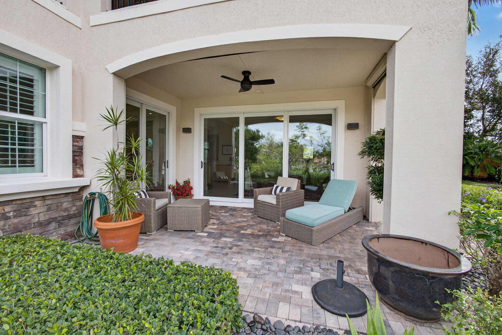 CARRIAGE HOMES AT FRENCHMANS HARBOR CONDO - Residential