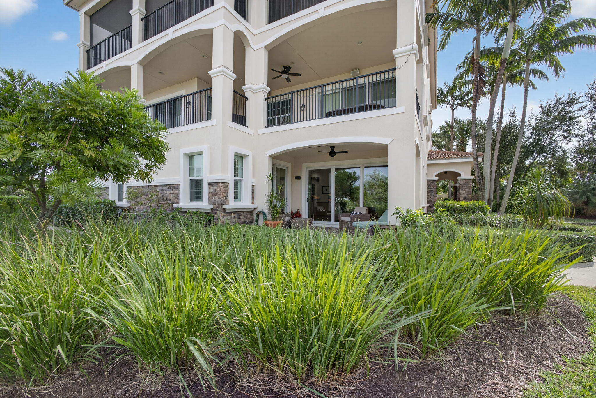 CARRIAGE HOMES AT FRENCHMANS HARBOR CONDO - Residential