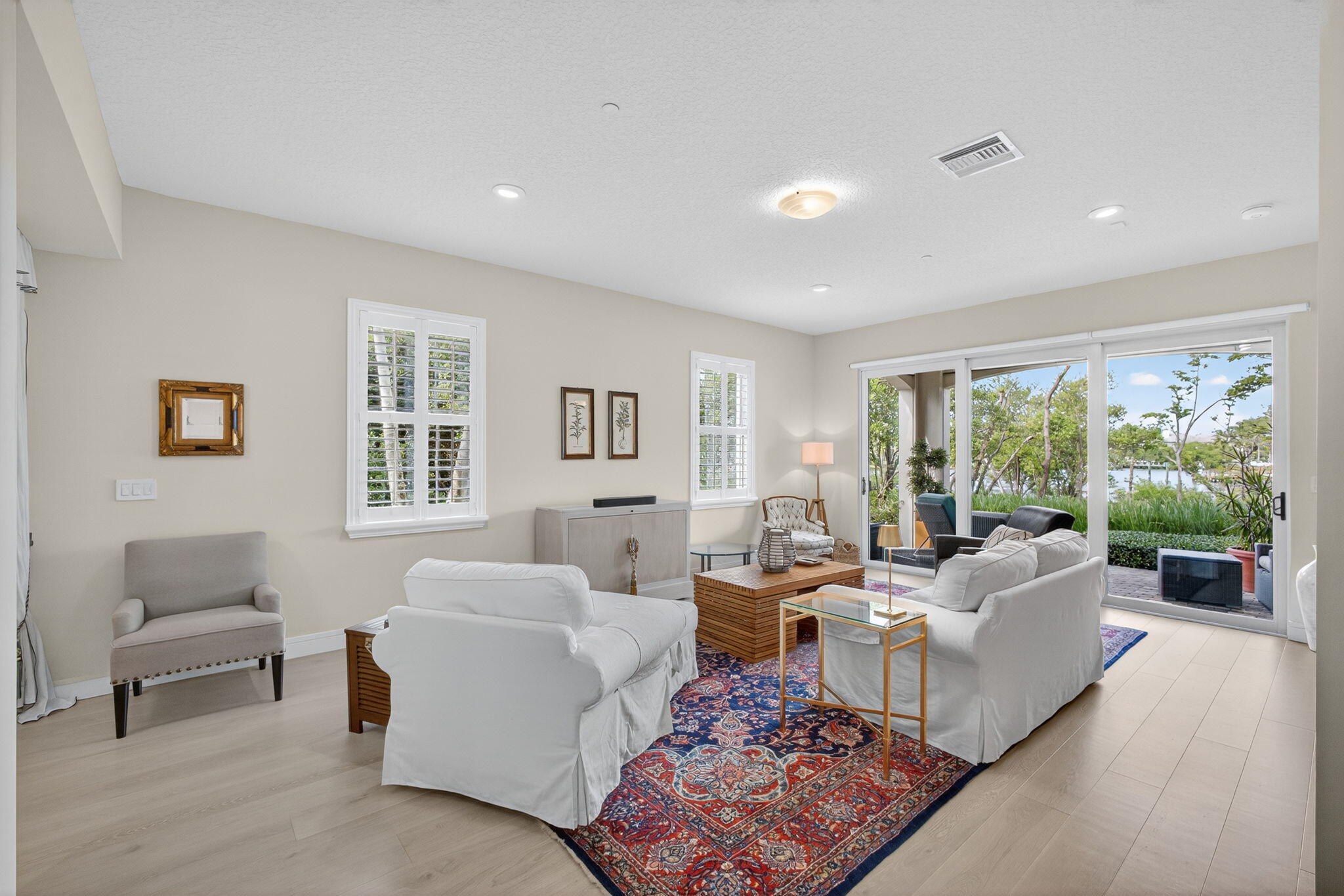 CARRIAGE HOMES AT FRENCHMANS HARBOR CONDO - Residential