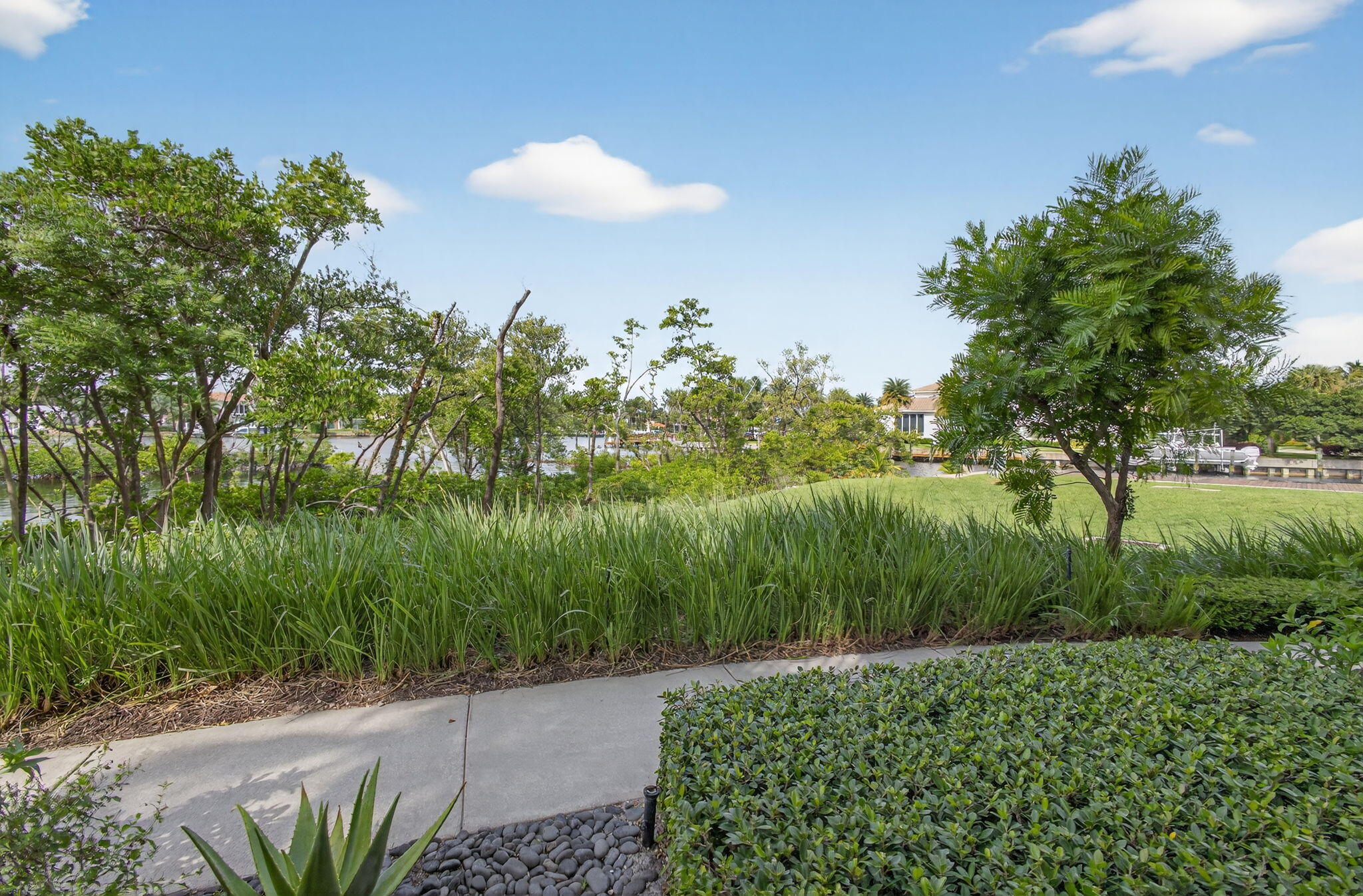 CARRIAGE HOMES AT FRENCHMANS HARBOR CONDO - Residential