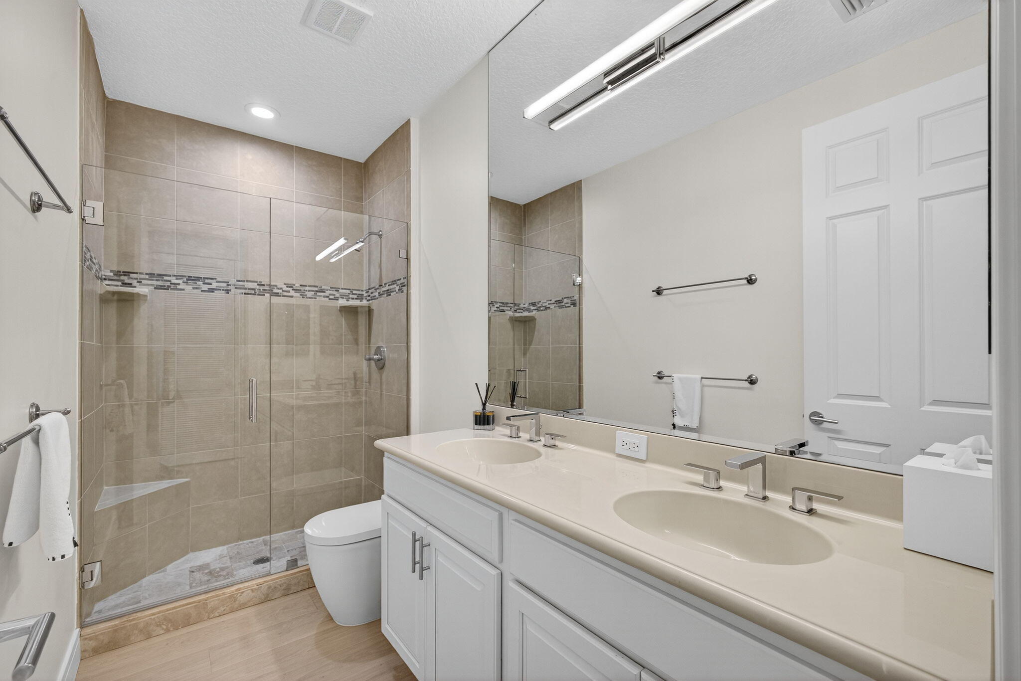 CARRIAGE HOMES AT FRENCHMANS HARBOR CONDO - Residential