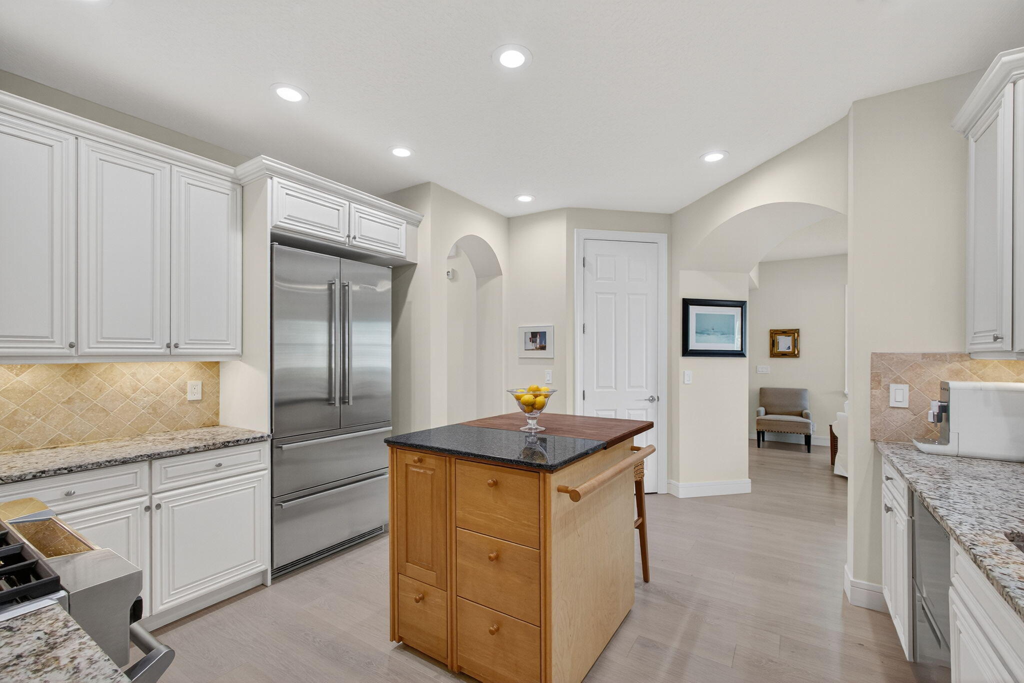 CARRIAGE HOMES AT FRENCHMANS HARBOR CONDO - Residential