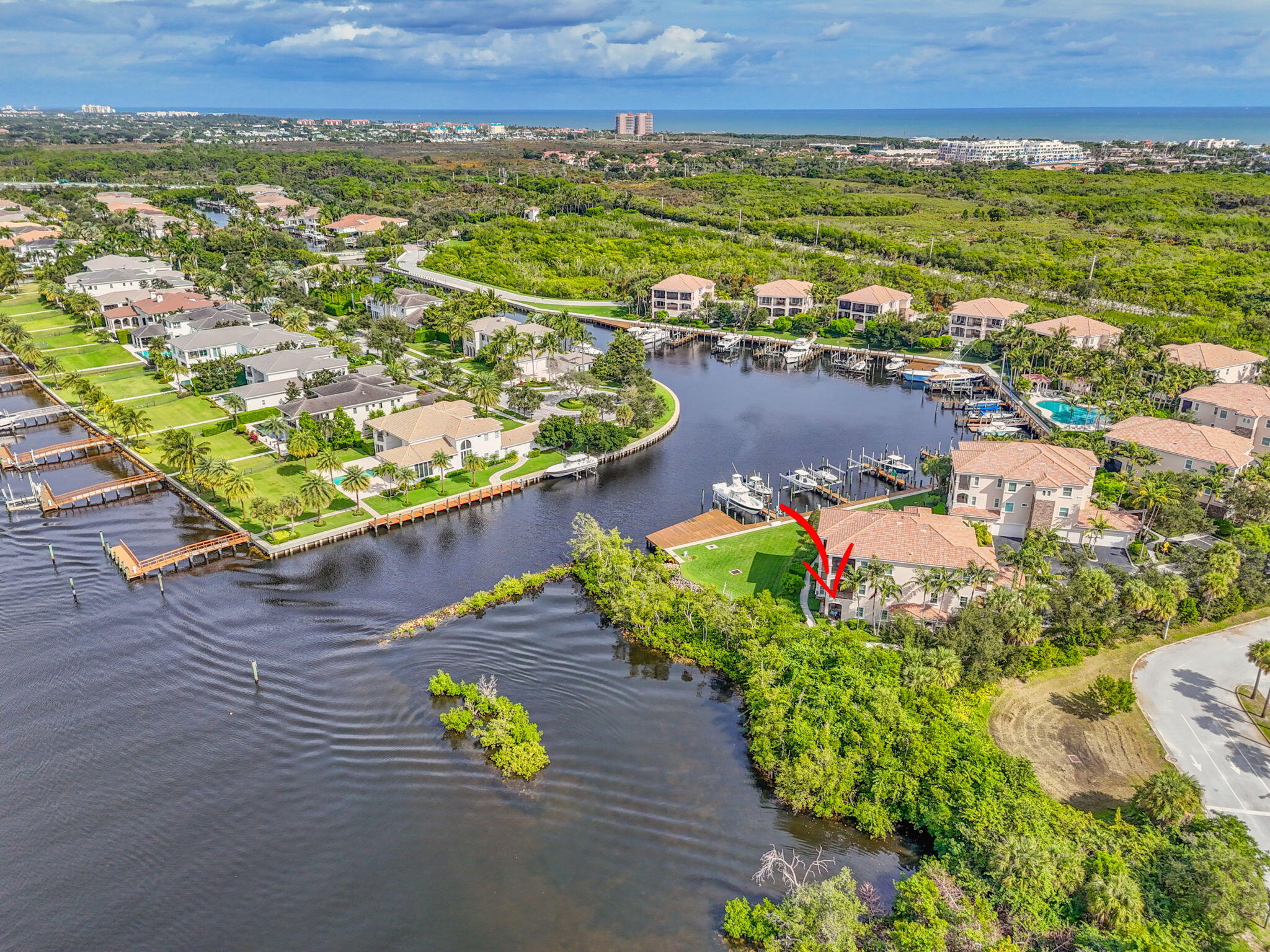 CARRIAGE HOMES AT FRENCHMANS HARBOR CONDO - Residential