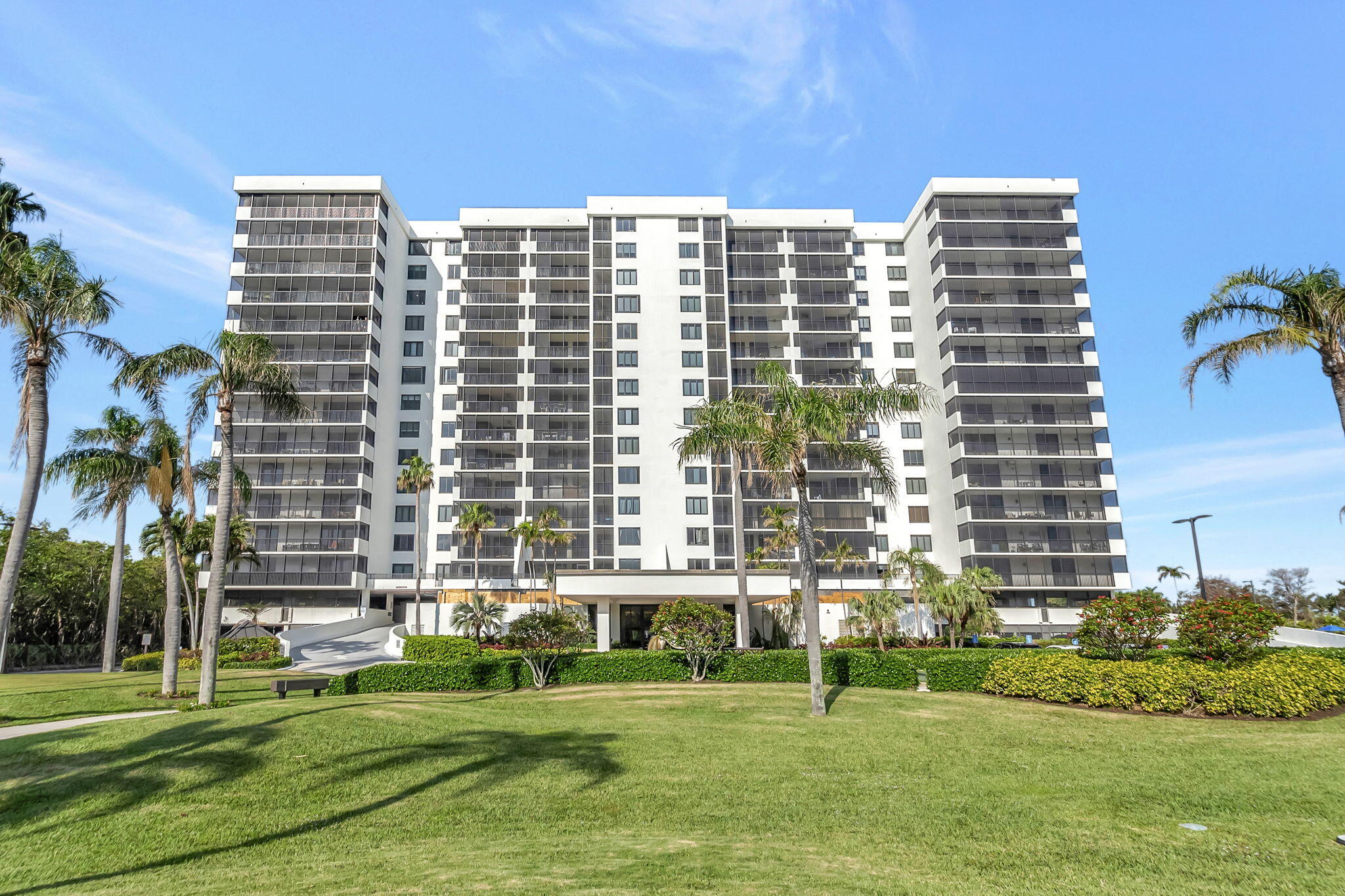 This condo has amazing corner Intracoastal views facing North and west. The unit is being sold turn key perfect for snowbird or full time resident. New Vinyl flooring . Updated AC and water heater. 24 hour security .This community has its own Beachfront clubhouse with pool,exercise room, hot tub, BBQ area, and so much more. Building passed 40 yr inspection.