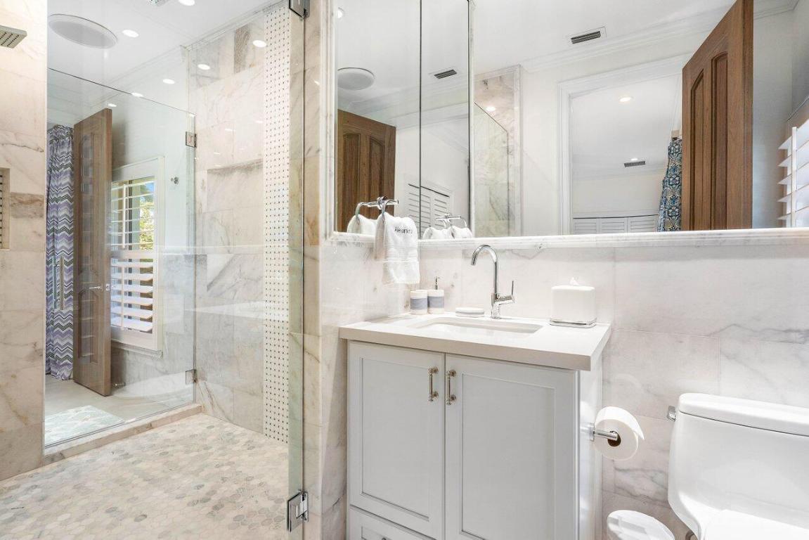 SAILFISH POINT - Residential