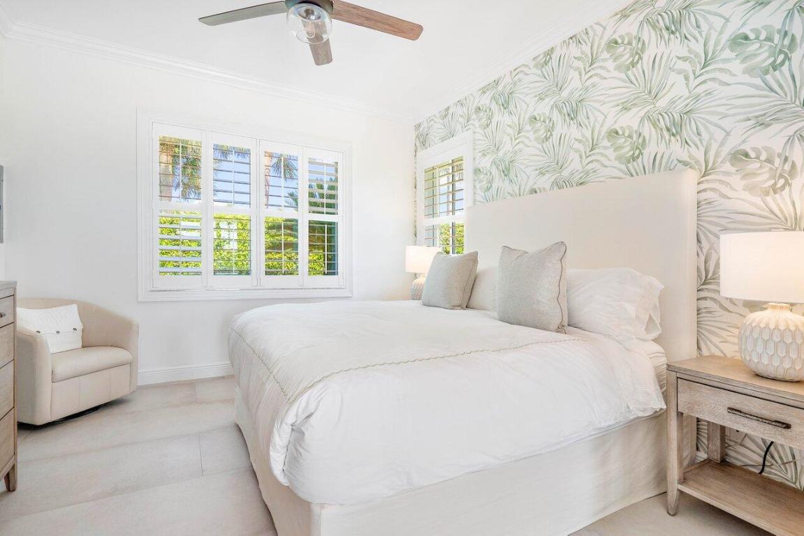 SAILFISH POINT - Residential