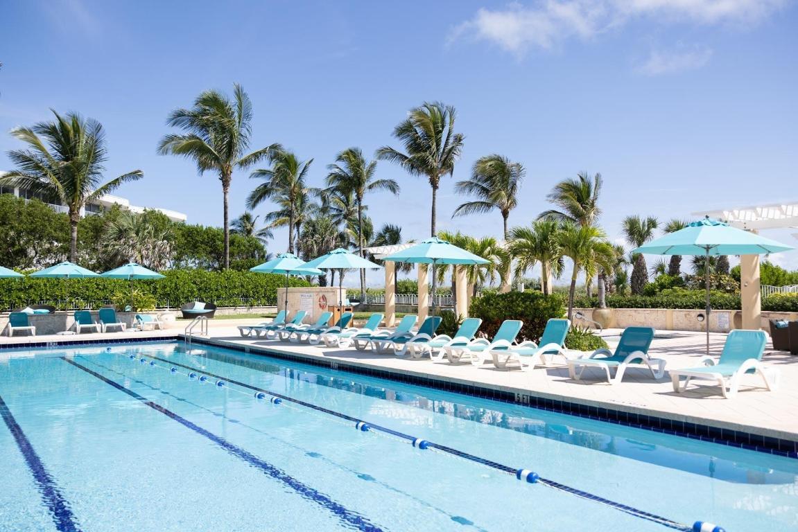 SAILFISH POINT - Residential