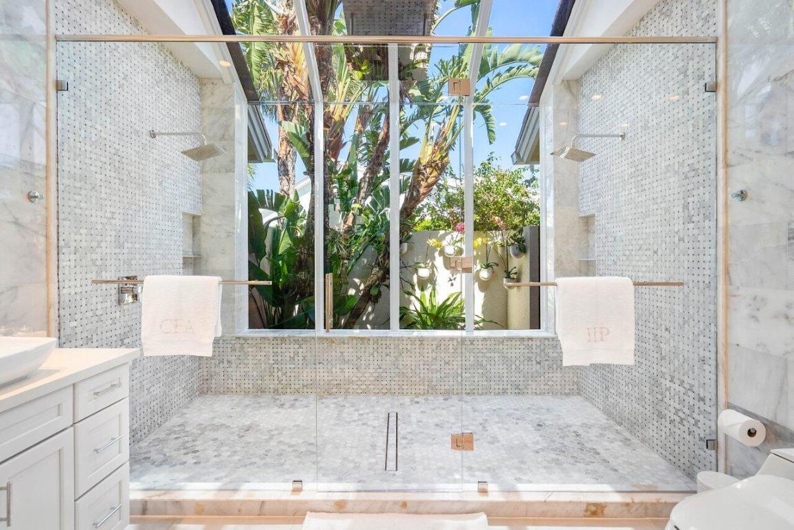 SAILFISH POINT - Residential