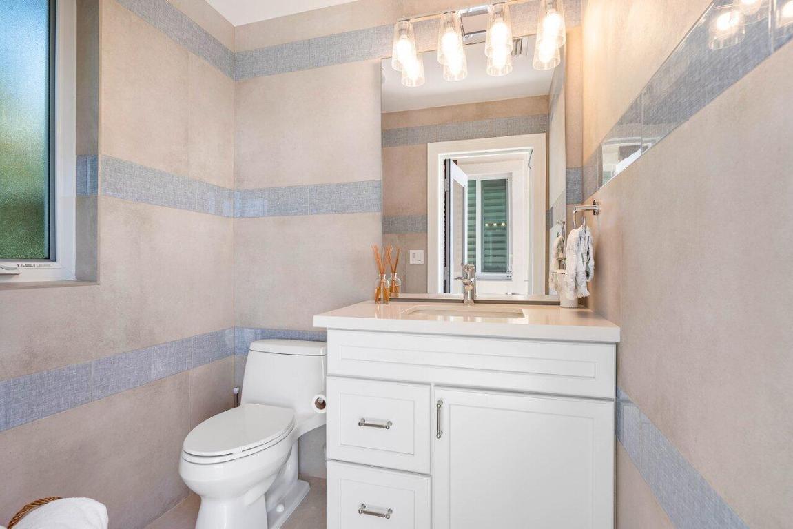SAILFISH POINT - Residential