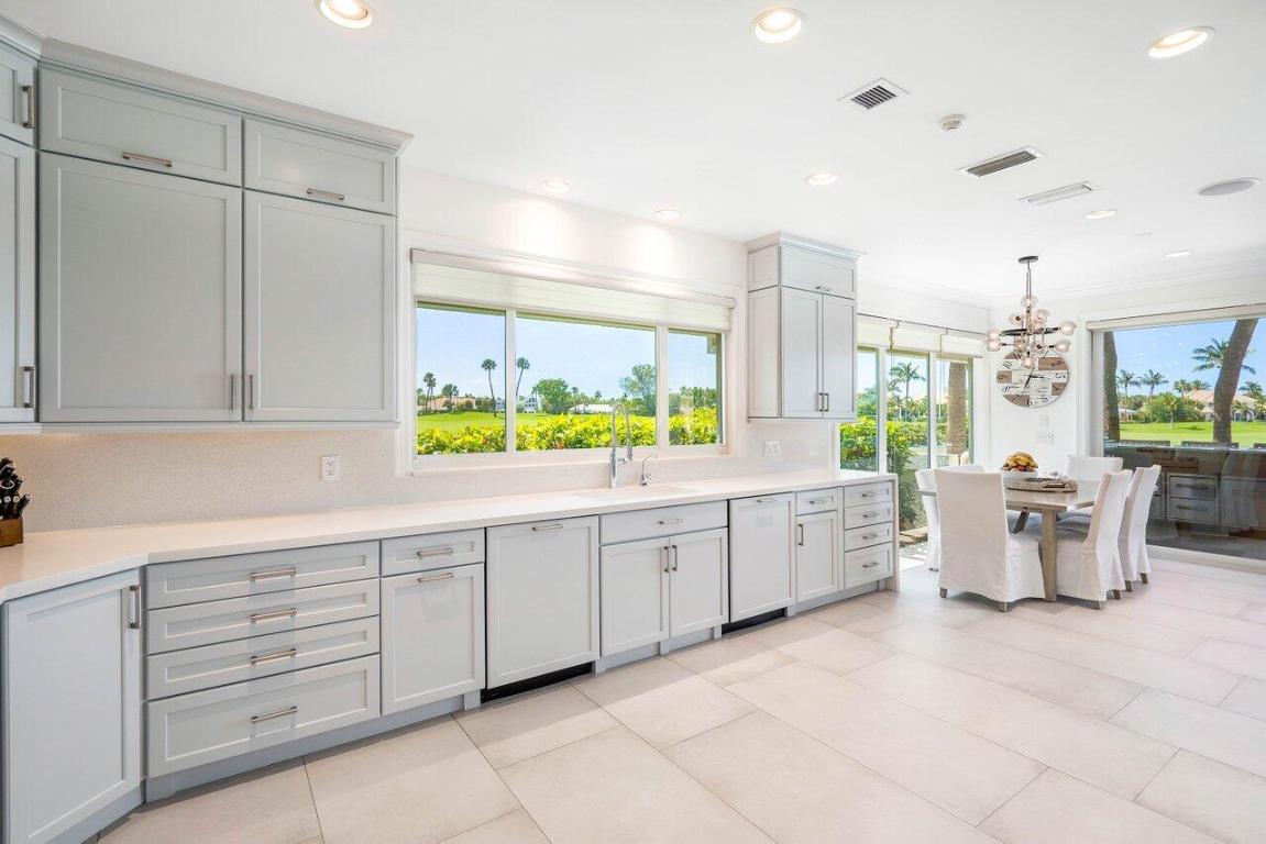 SAILFISH POINT - Residential
