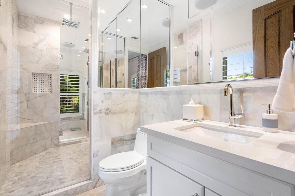SAILFISH POINT - Residential