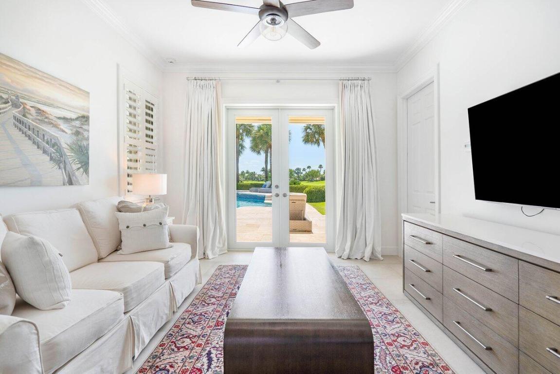 SAILFISH POINT - Residential