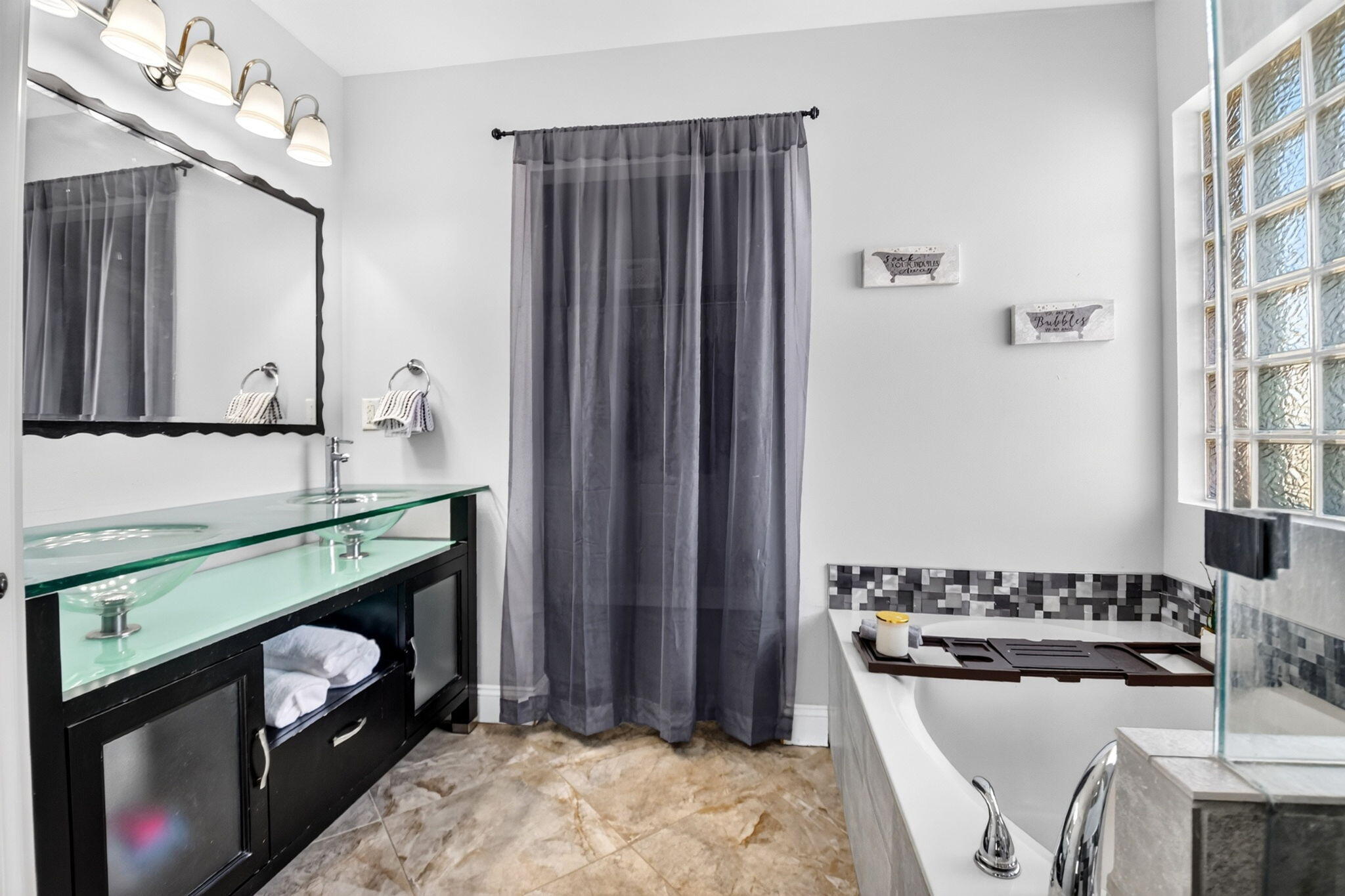 WILLOUGHBY FARMS - Residential