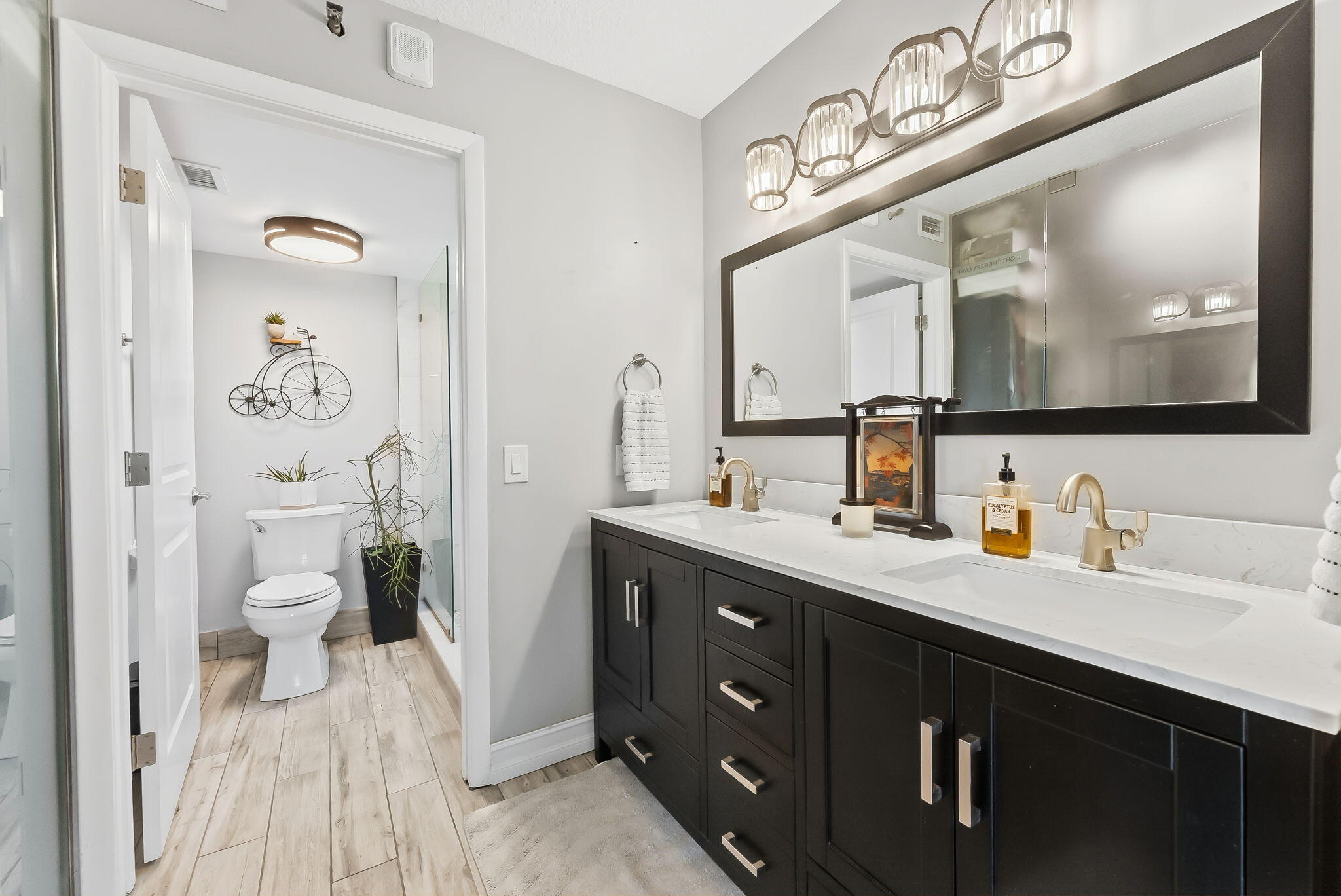 CYPRESS BEND CONDOMINIUM VI - Residential