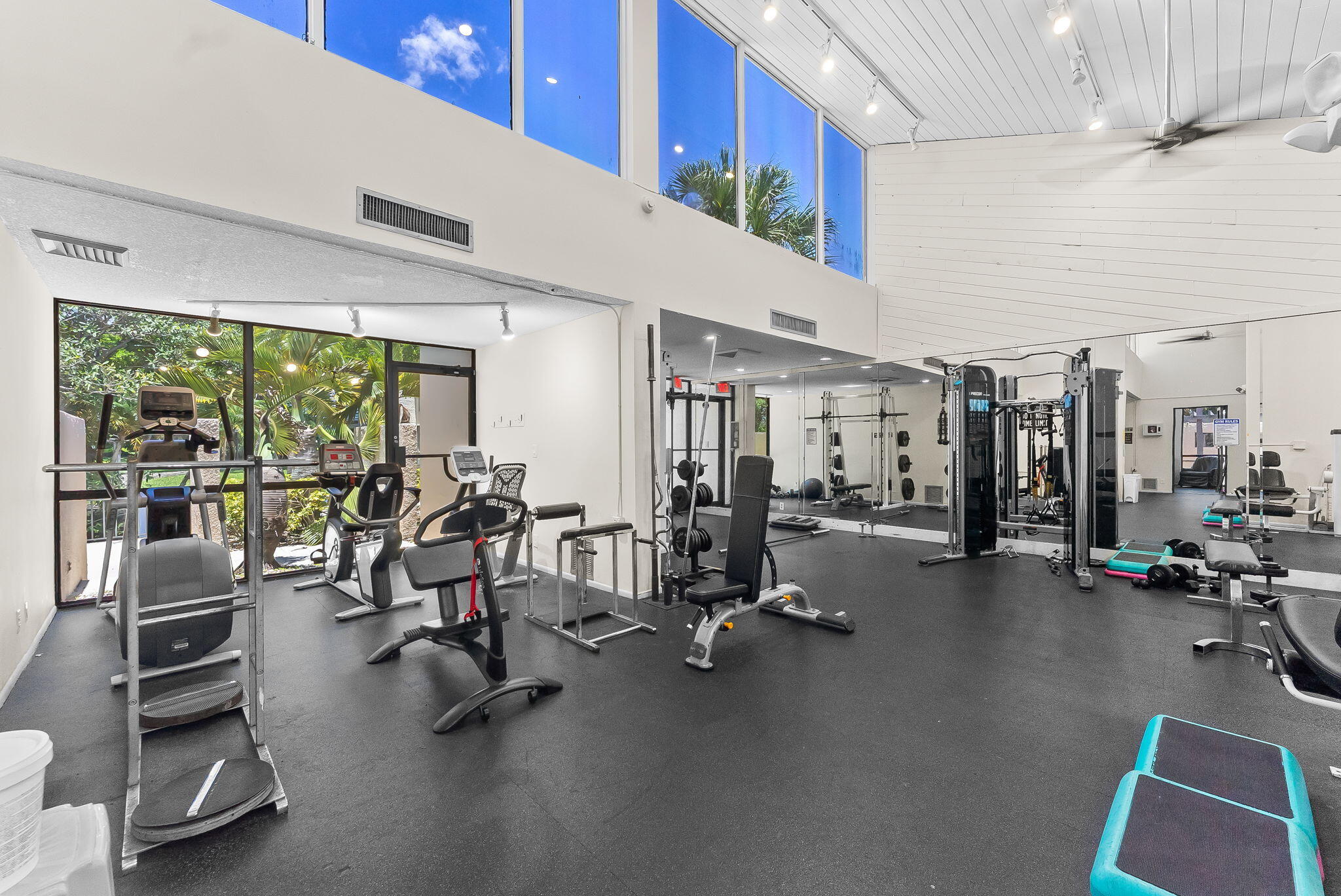 CYPRESS BEND CONDOMINIUM VI - Residential