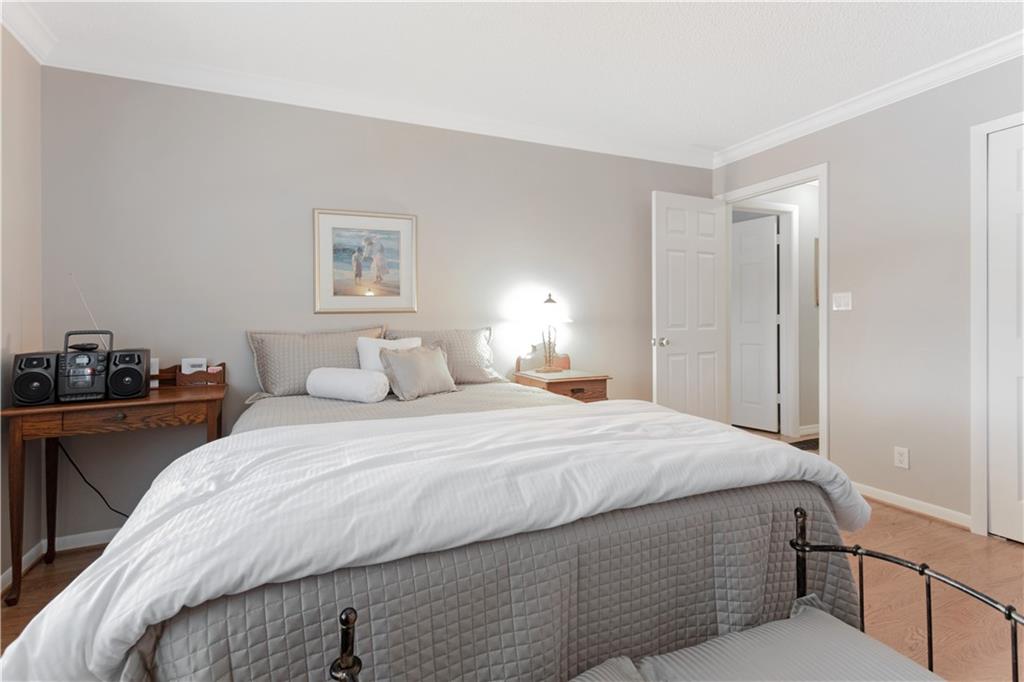 The Townhomes - Residential